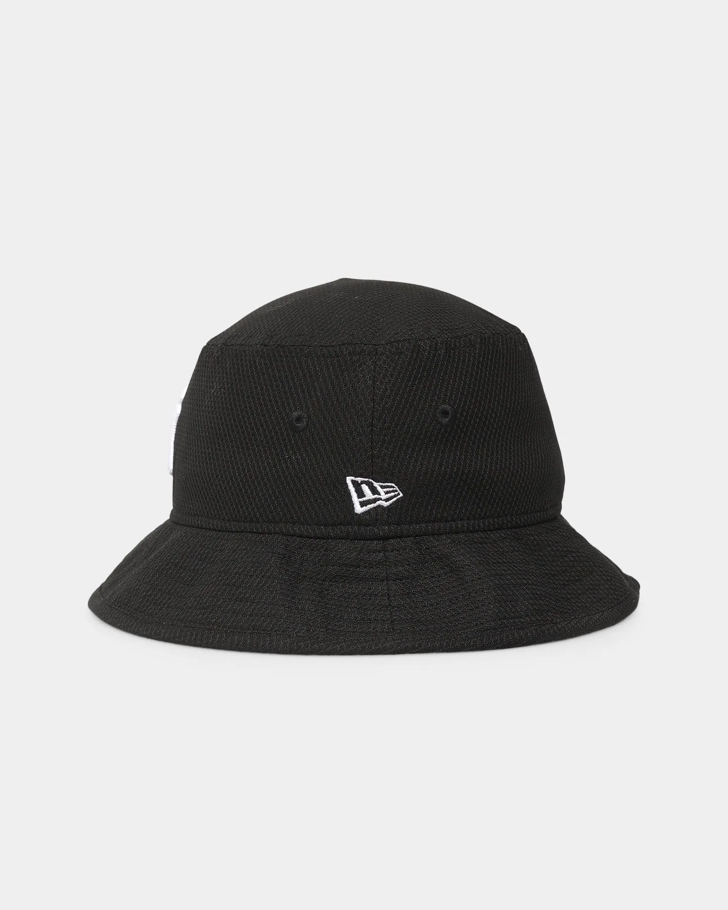 New Era New York Yankees Water Resistant Bucket Hat Black/Original Team Colours sold by Culture Kings product image thumbnail 3