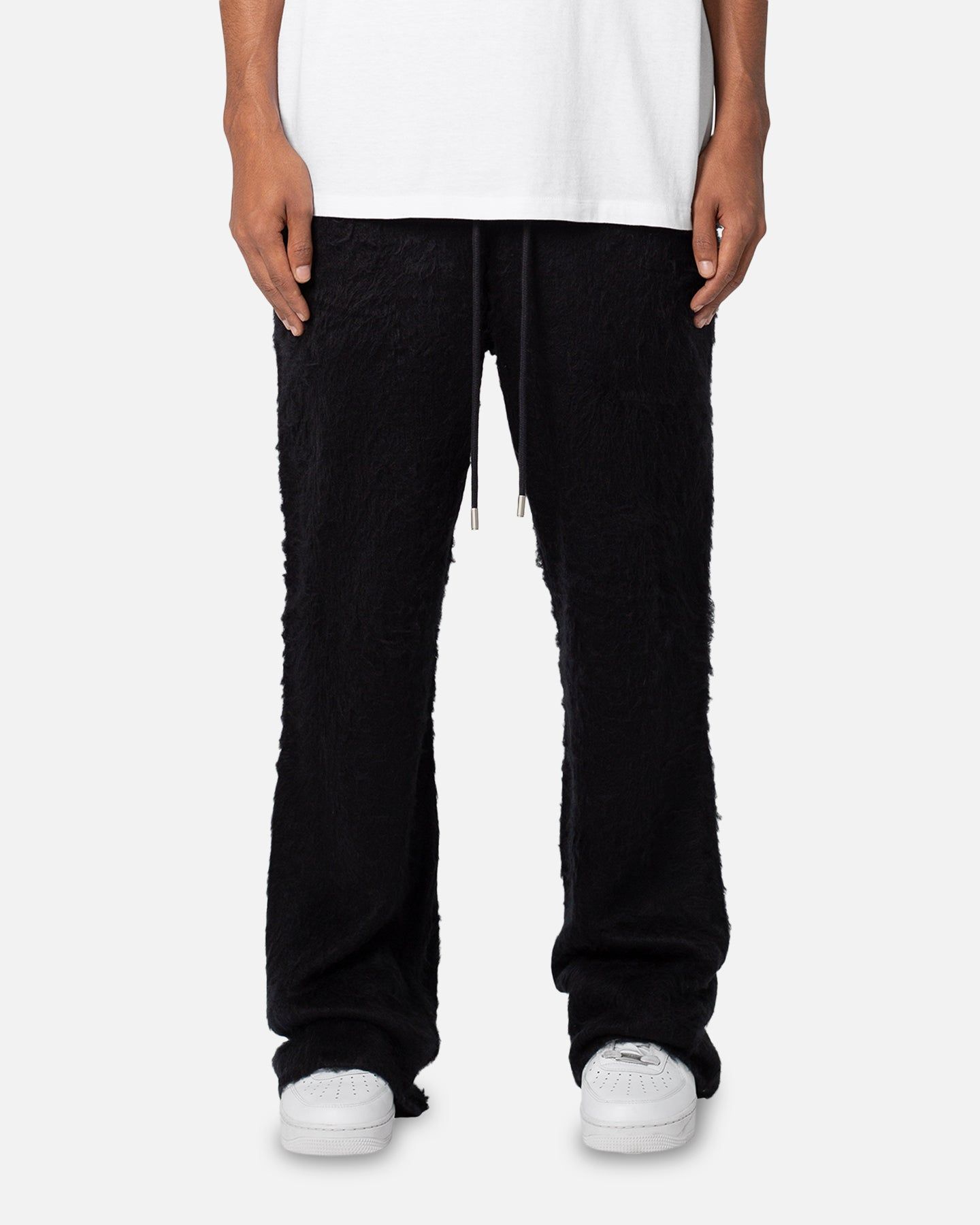 MNML Fuzzy Sweatpants Black sold by Culture Kings