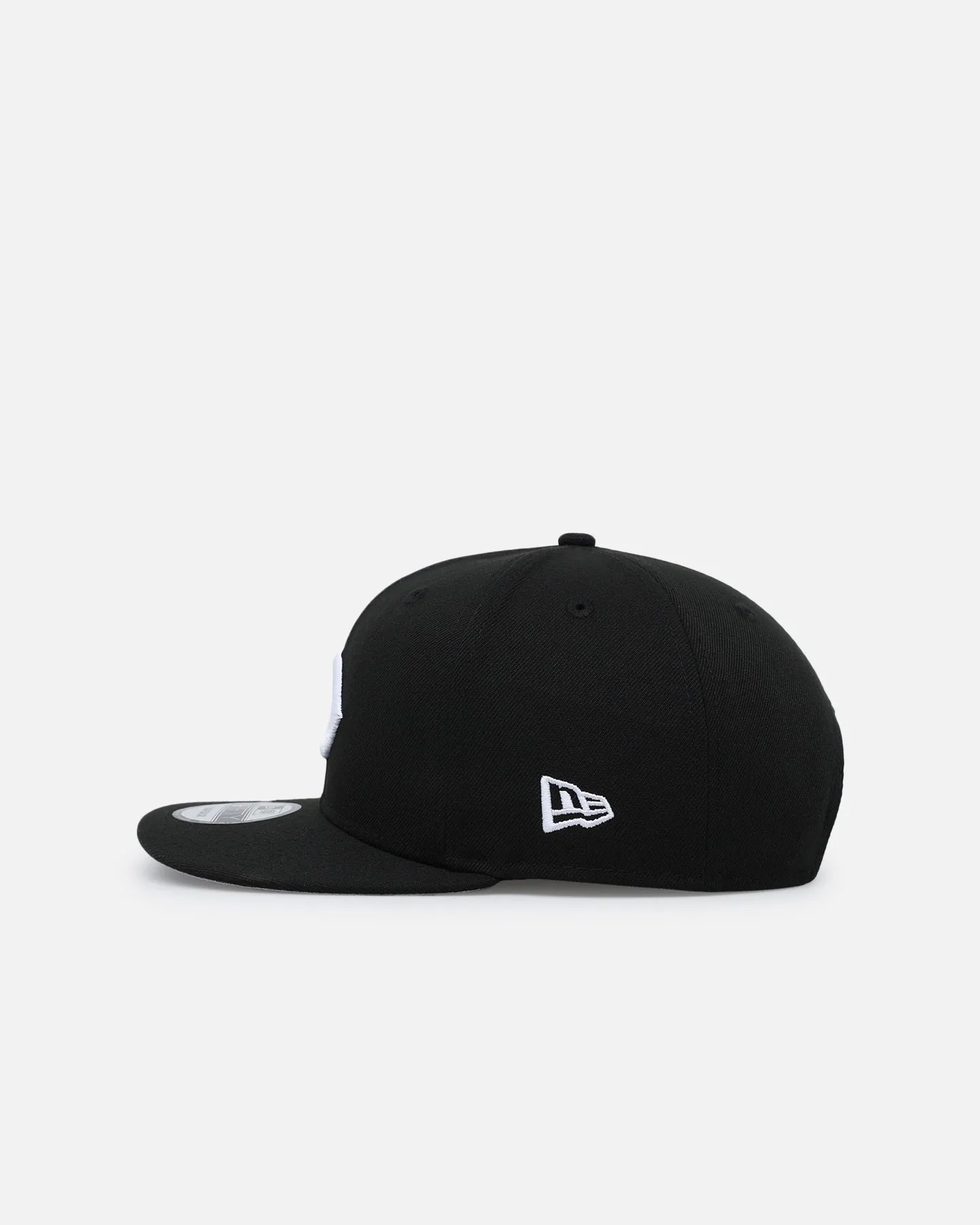 New Era Cincinnati Reds 'Black & White Upside Down' 9FIFTY Snapback Black/White sold by Culture Kings product image thumbnail 3