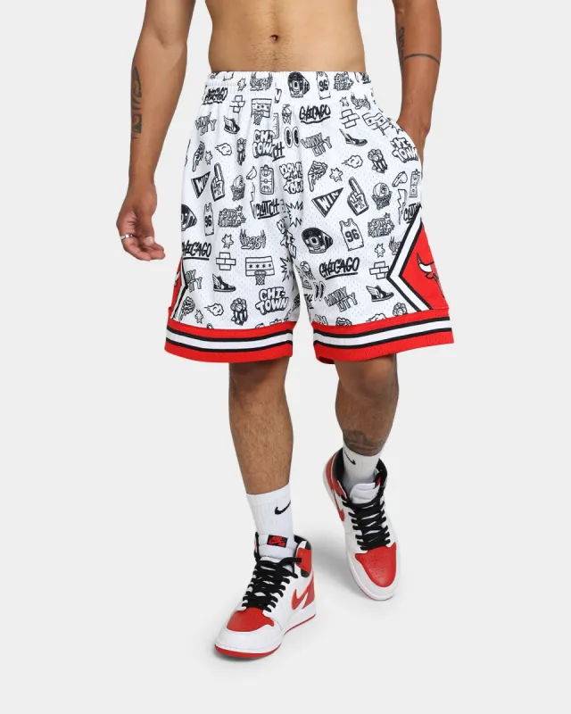 Mitchell & Ness Chicago Bulls 1997 Shorts White sold by Culture Kings