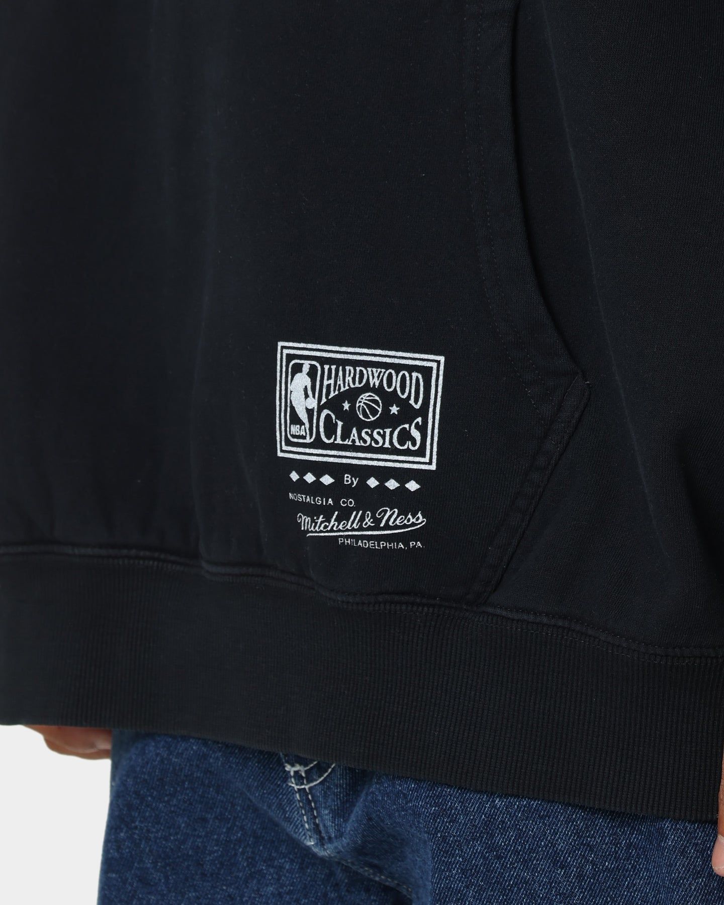 Mitchell & Ness Chicago Bulls Point Guard Hoodie Faded Black sold by Culture Kings product image thumbnail 8