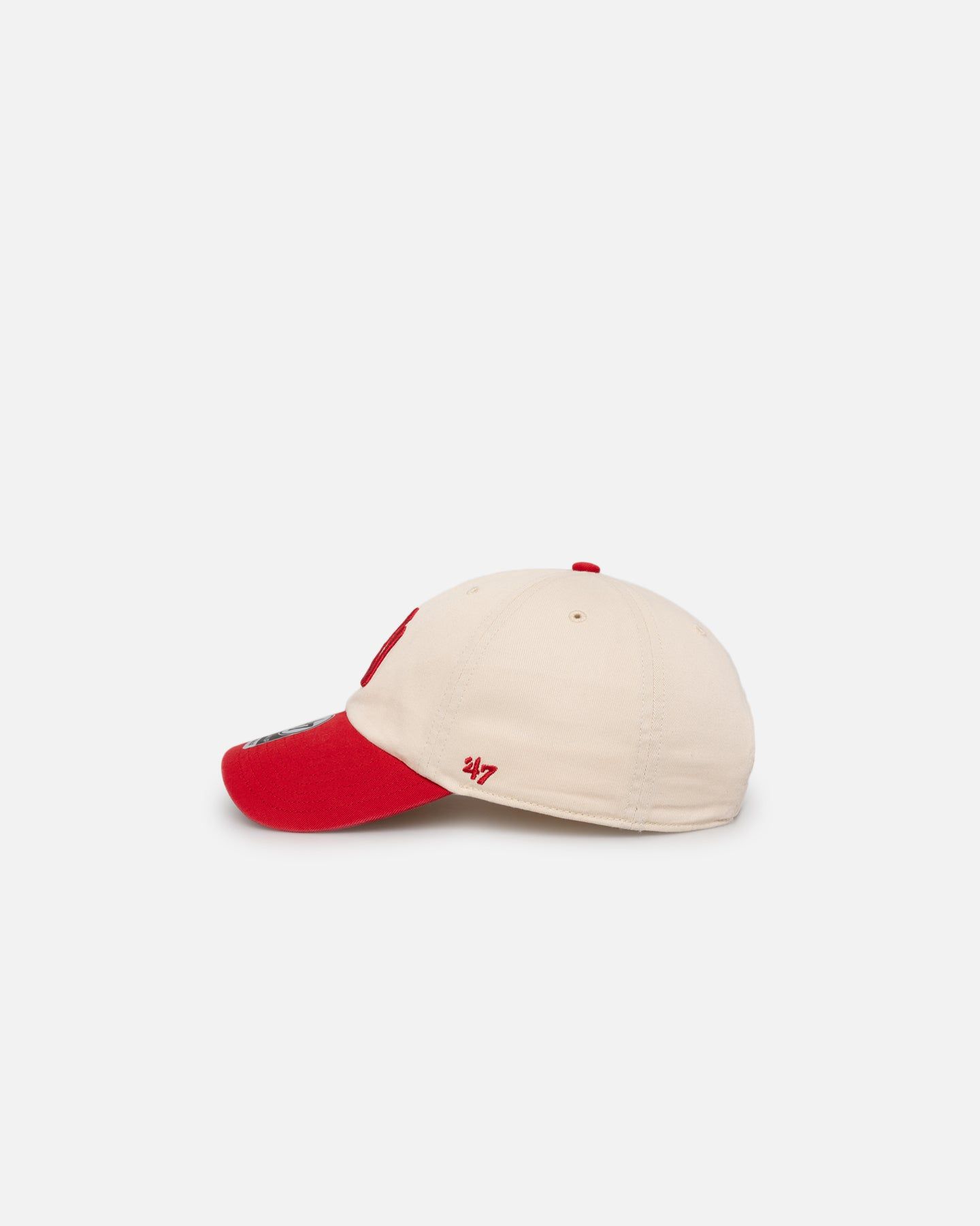 47 Brand New York Yankees Two-Tone Clean Up Strapback Natural/Red sold by Culture Kings product image thumbnail 4