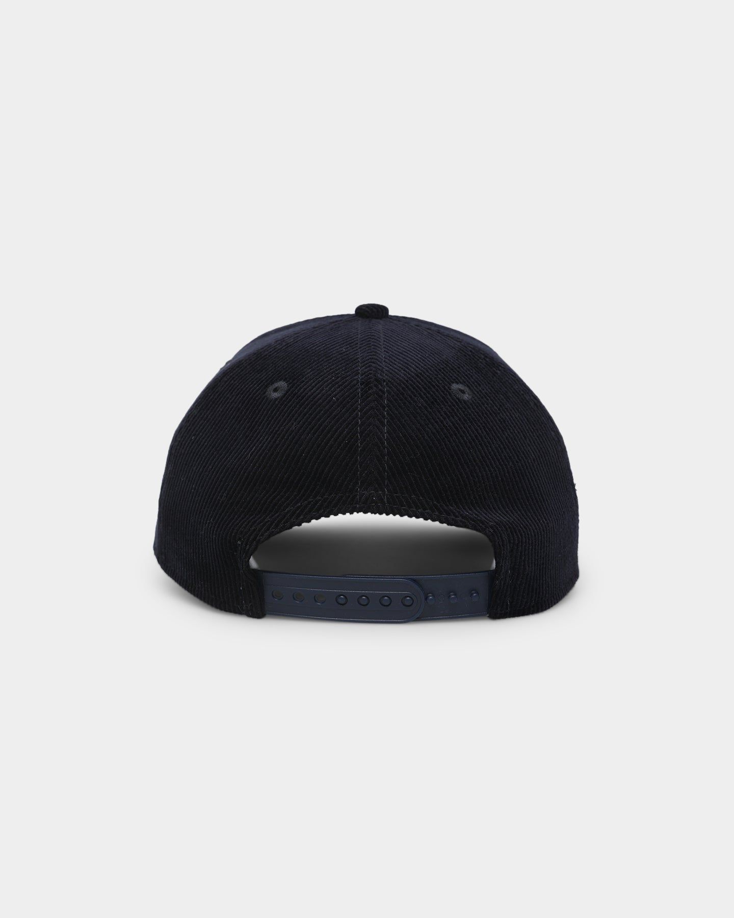 New Era New York Yankees 'Throwback Corduroy' Golfer Snapback Navy sold by Culture Kings product image thumbnail 2