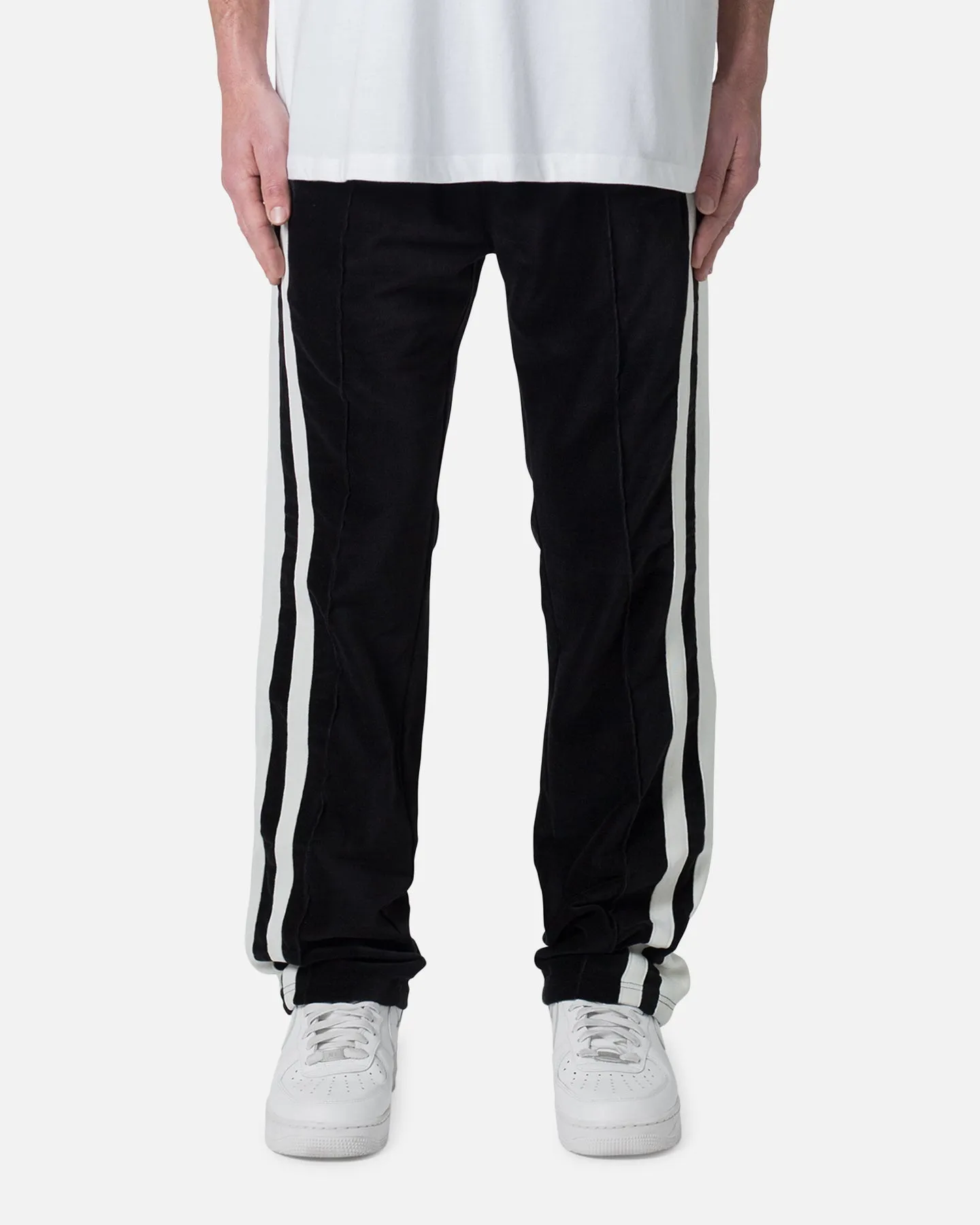 MNML Baggy Velour Trackpants Black sold by Culture Kings