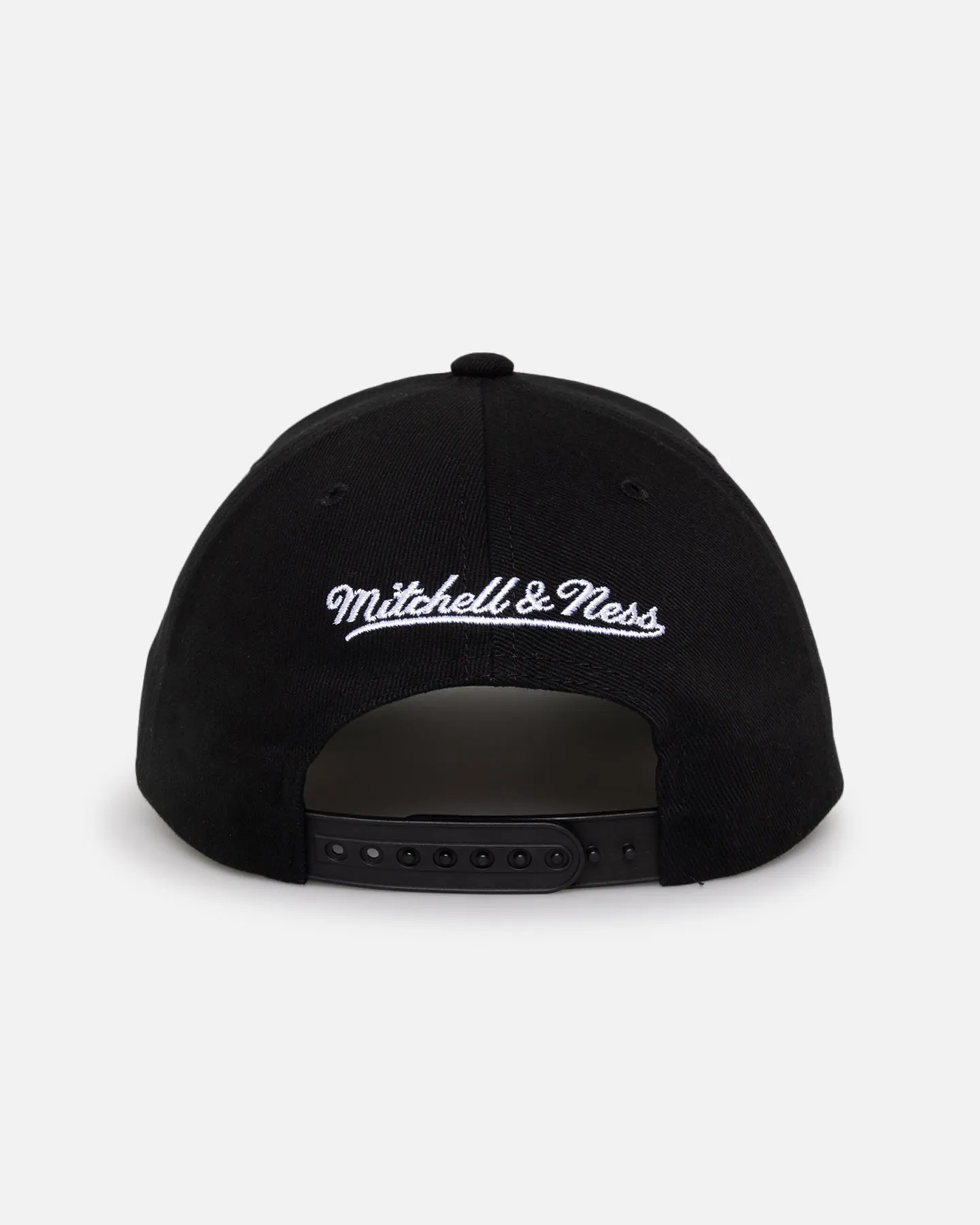 Mitchell & Ness Chicago Bulls NBA Finals Pro Crown Snapback Black sold by Culture Kings product image thumbnail 2