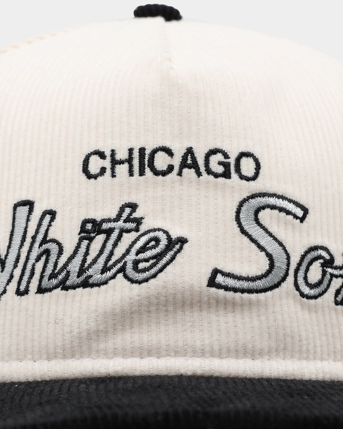New Era Chicago White Sox 'Chrome Corduroy Throwback Script' Golfer Snapback Chrome White sold by Culture Kings product image thumbnail 5