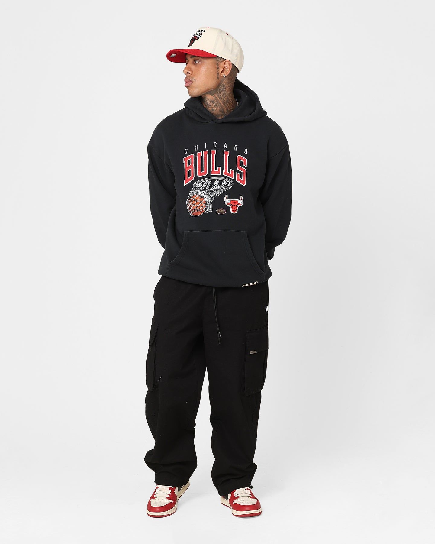 Mitchell & Ness Chicago Bulls Arch Net Hoodie sold by Culture Kings product image thumbnail 2