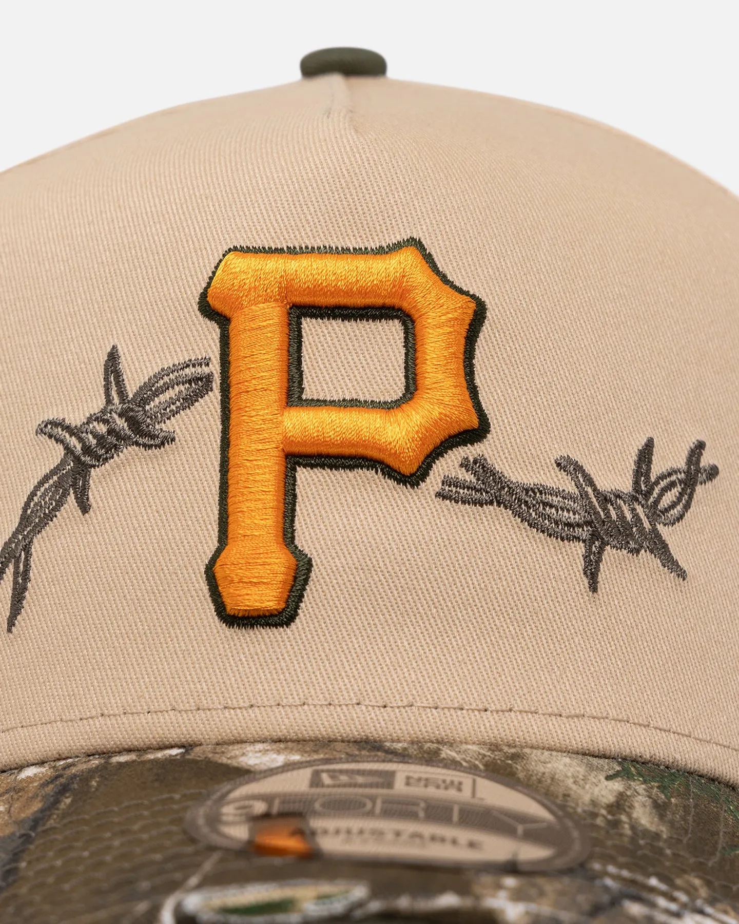 New Era Pittsburgh Pirates 'Real Tree Edge Grit' 9FORTY A-Frame Snapback Oat Milk/Real Tree sold by Culture Kings product image thumbnail 5