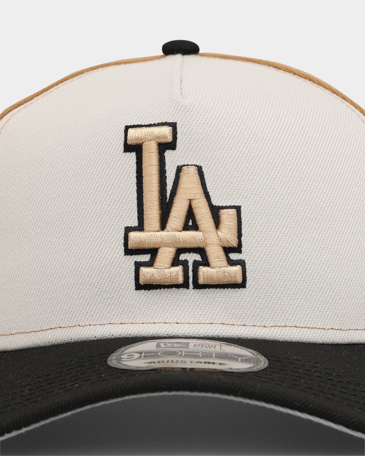 New Era Los Angeles Dodgers 'Desert Tan' 9FORTY A-Frame Snapback Stone/Wheat sold by Culture Kings product image thumbnail 5