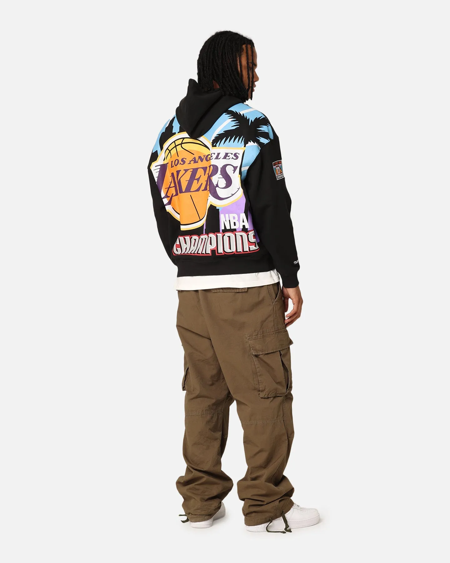 Mitchell & Ness Los Angeles Lakers 17-Time Hoodie Black sold by Culture Kings product image thumbnail 3