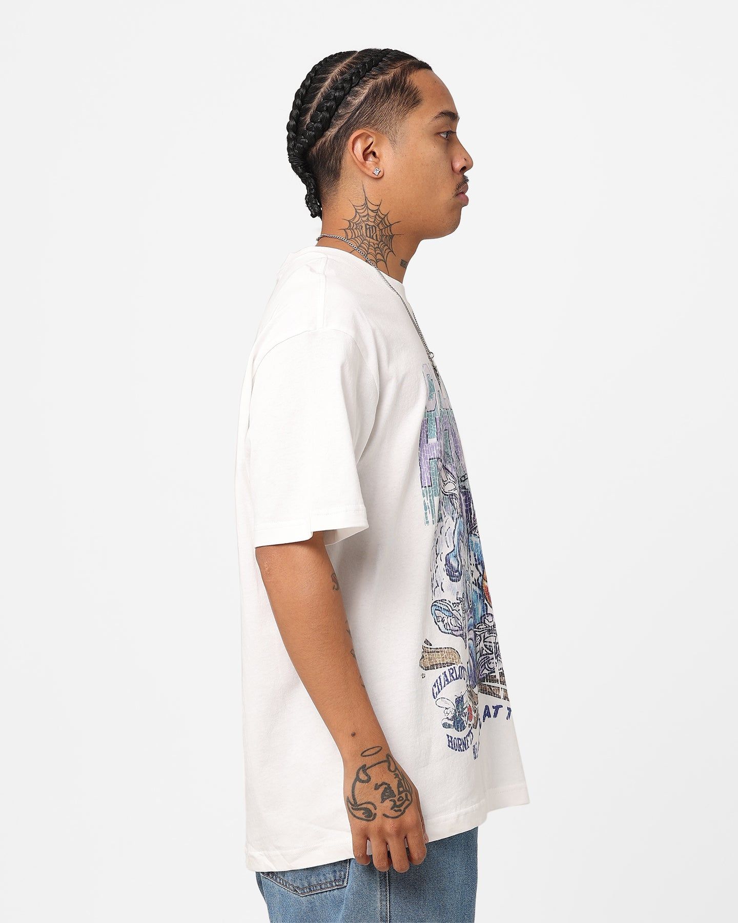 Mitchell & Ness Charlotte Hornets Alive In The Hive T-Shirt Vintage White sold by Culture Kings product image thumbnail 5