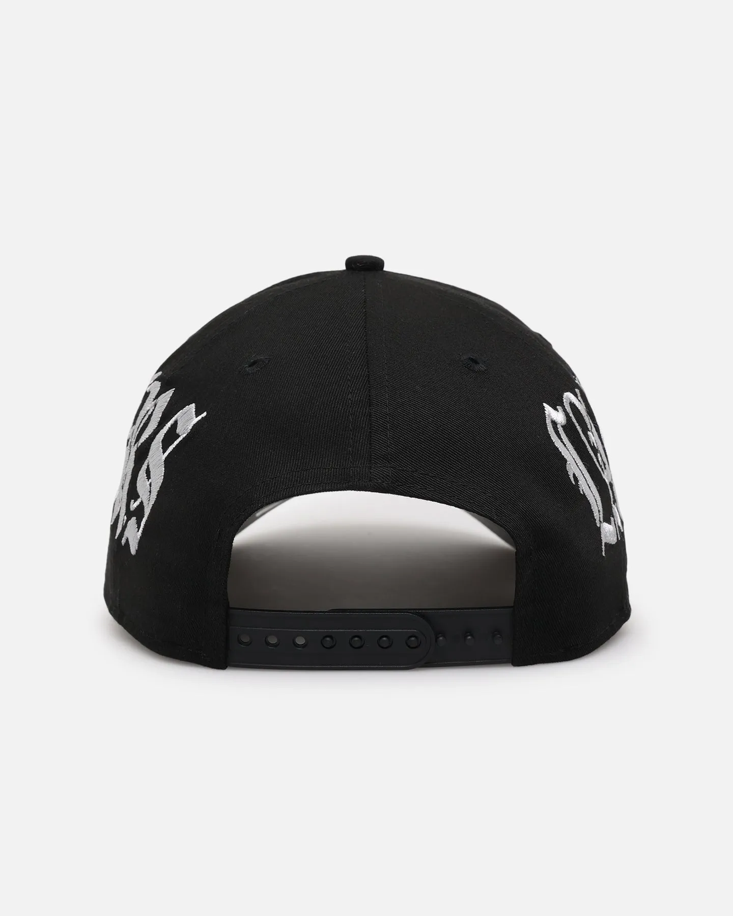 New Era Las Vegas Raiders 'Gothic Script' 9FORTY A-Frame Snapback Black/Grey sold by Culture Kings product image thumbnail 2