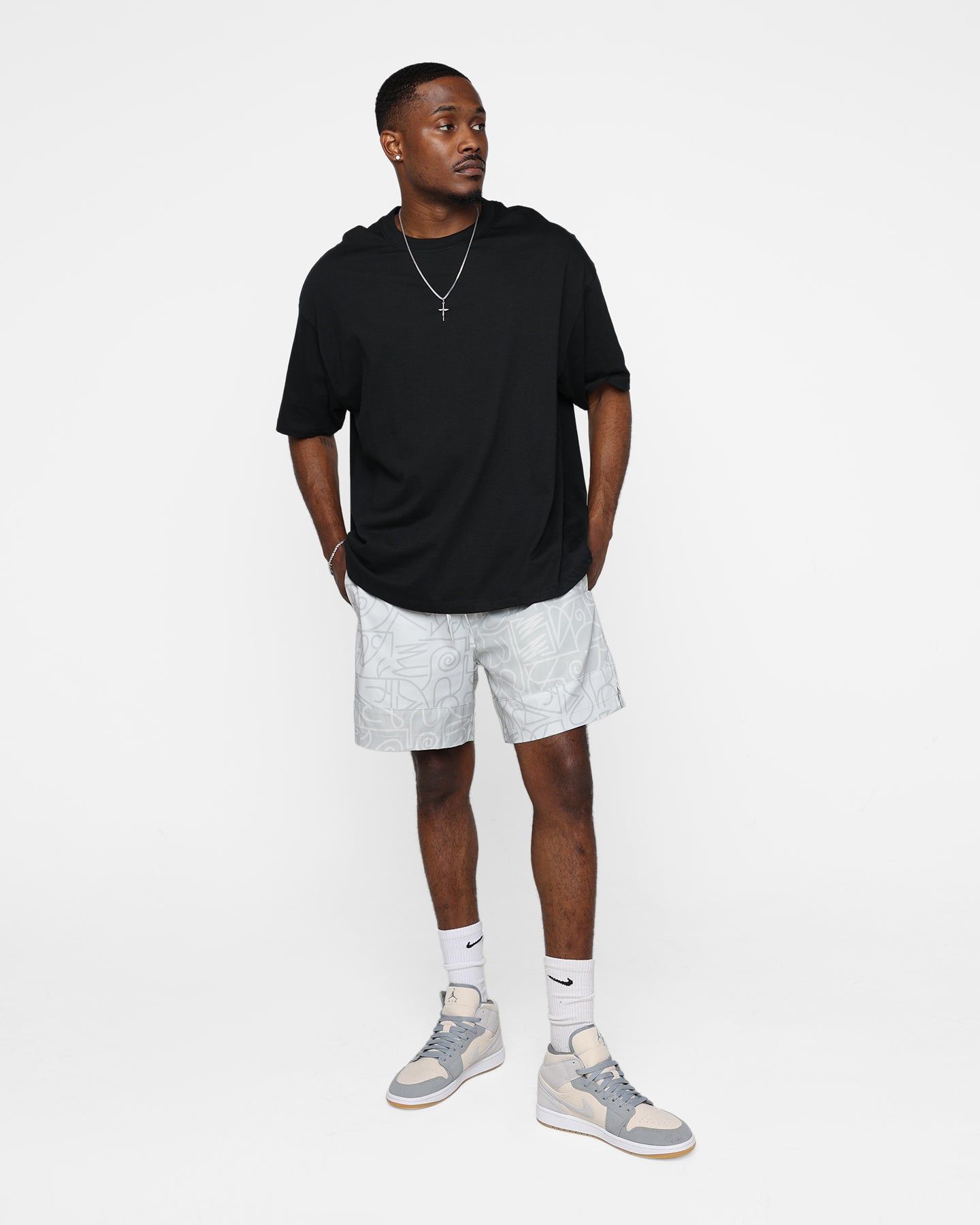XXIII Blake Shorts Off White sold by Culture Kings product image thumbnail 2