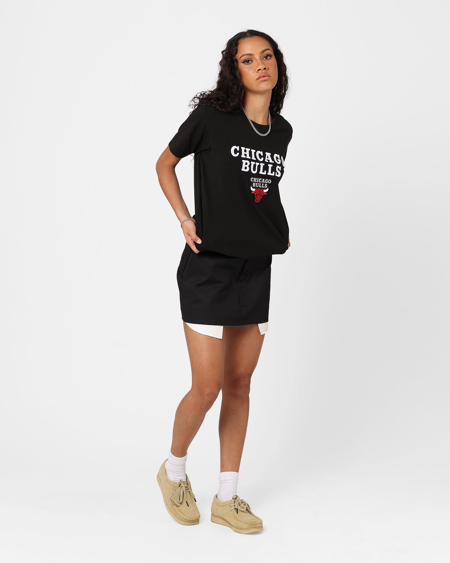 New Era Women's Chicago Bulls Logo Select T-Shirt Black sold by Culture Kings product image thumbnail 2