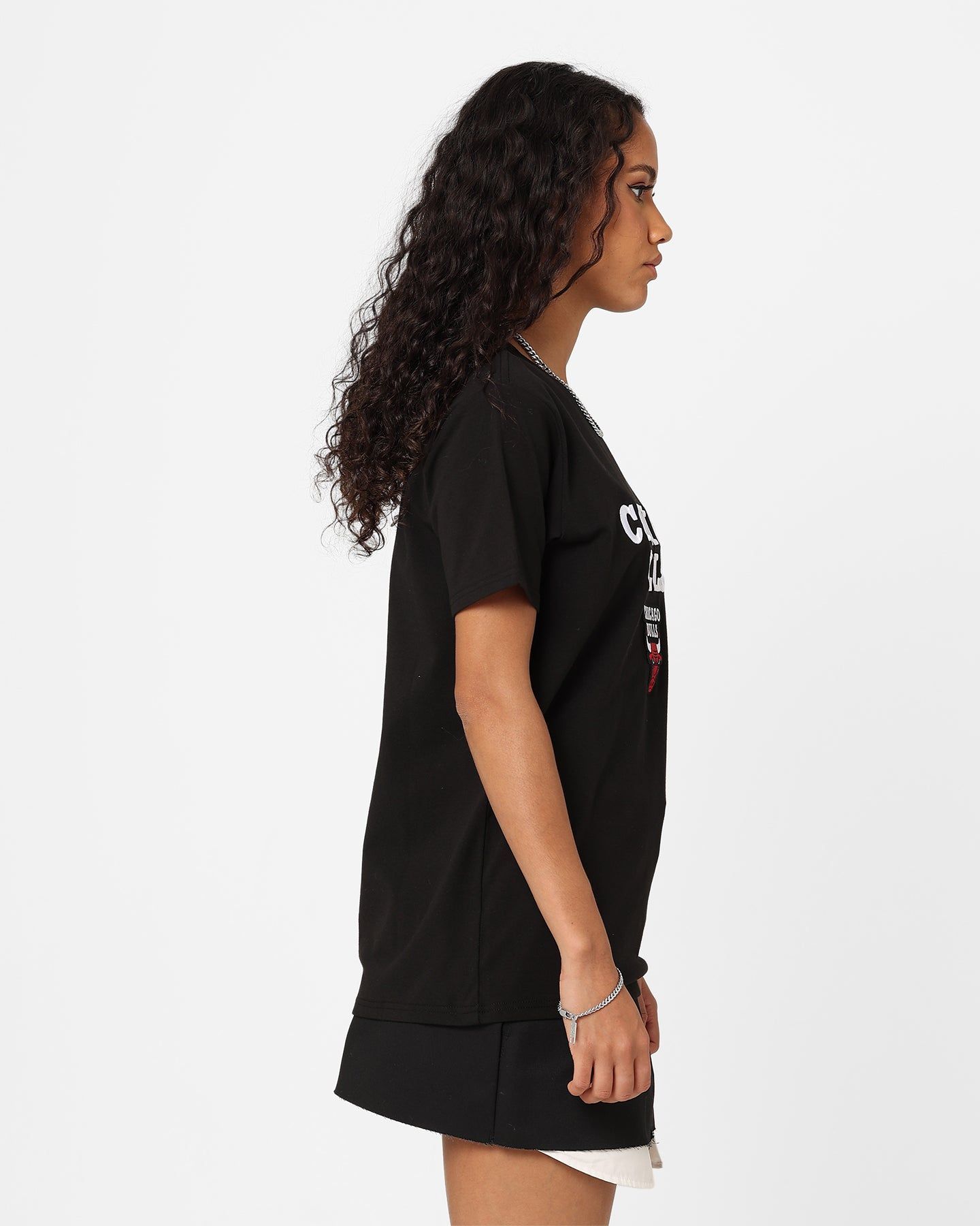 New Era Women's Chicago Bulls Logo Select T-Shirt Black sold by Culture Kings product image thumbnail 5