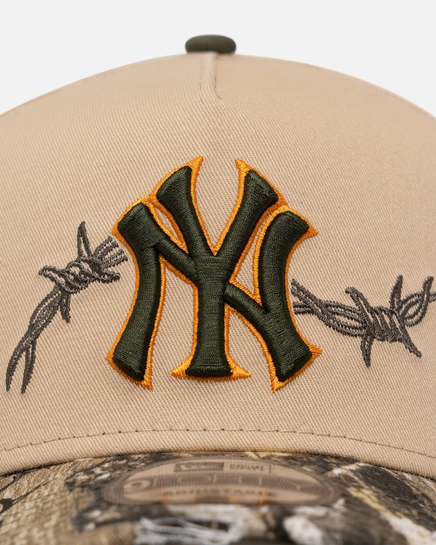 New Era New York Yankees 'Real Tree Edge Grit' 9FORTY A-Frame Snapback Oat Milk/Real Tree sold by Culture Kings product image thumbnail 5