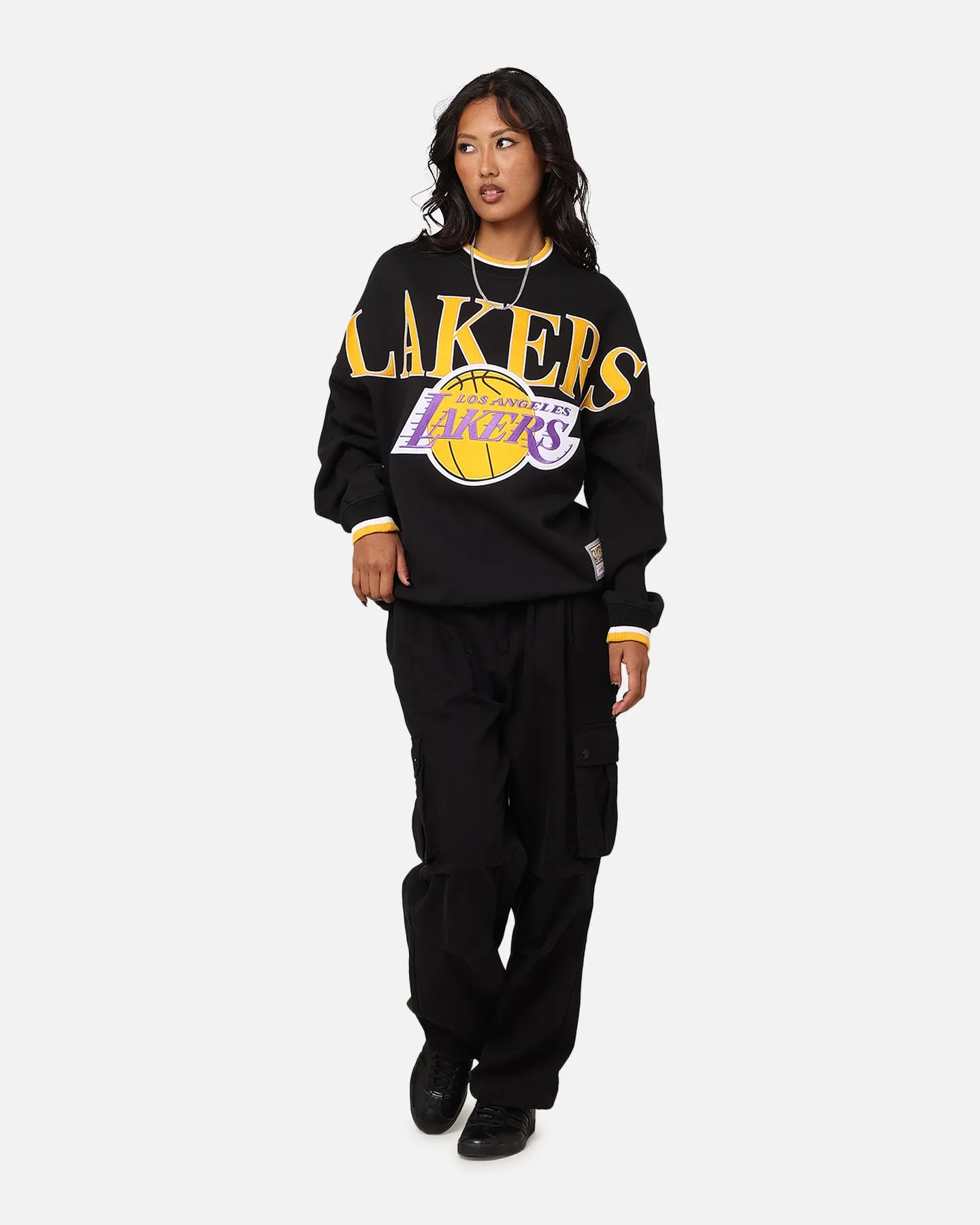 Mitchell & Ness Los Angeles Lakers Shooting Crewneck Black sold by Culture Kings product image thumbnail 2