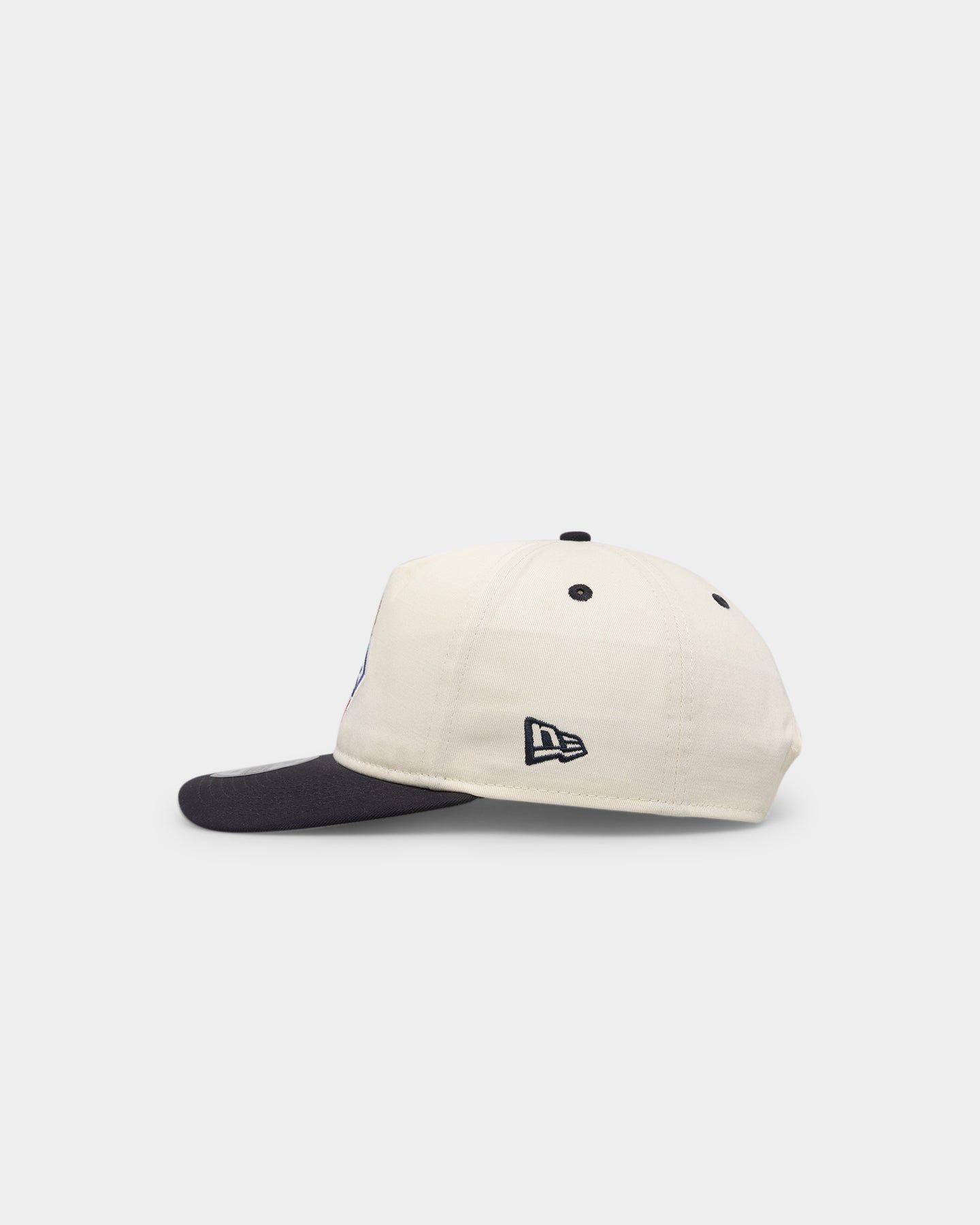 New Era Washington Nationals '2010's World Series Through The Decades' 2019 World Series Golfer Snapback Chrome White sold by Culture Kings product image thumbnail 4