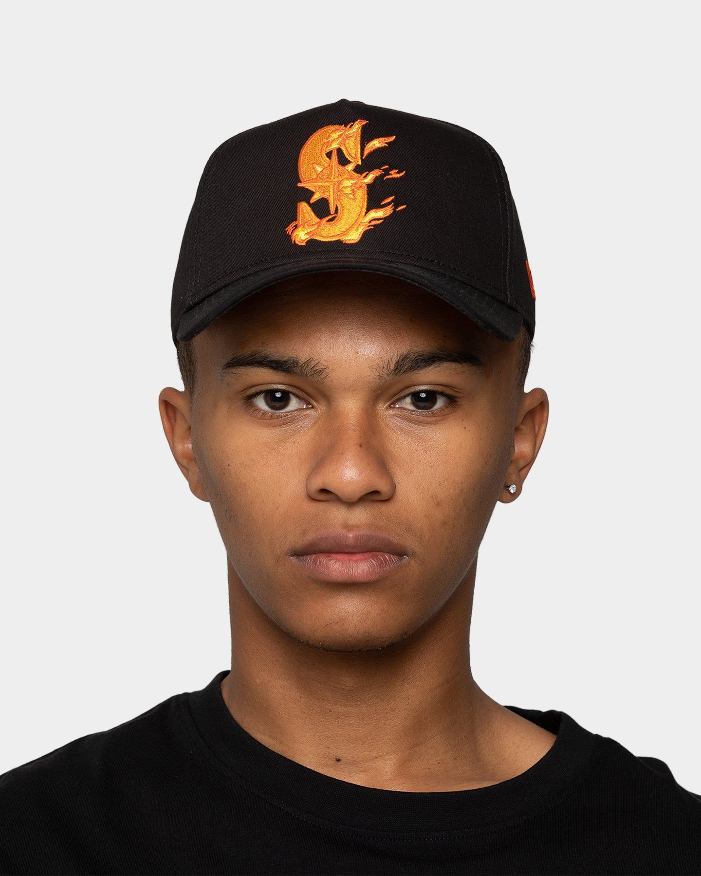 New Era Seattle Mariners 'Flamin' Hot' 9FORTY A-Frame Snapback Black/Flame sold by Culture Kings product image thumbnail 2