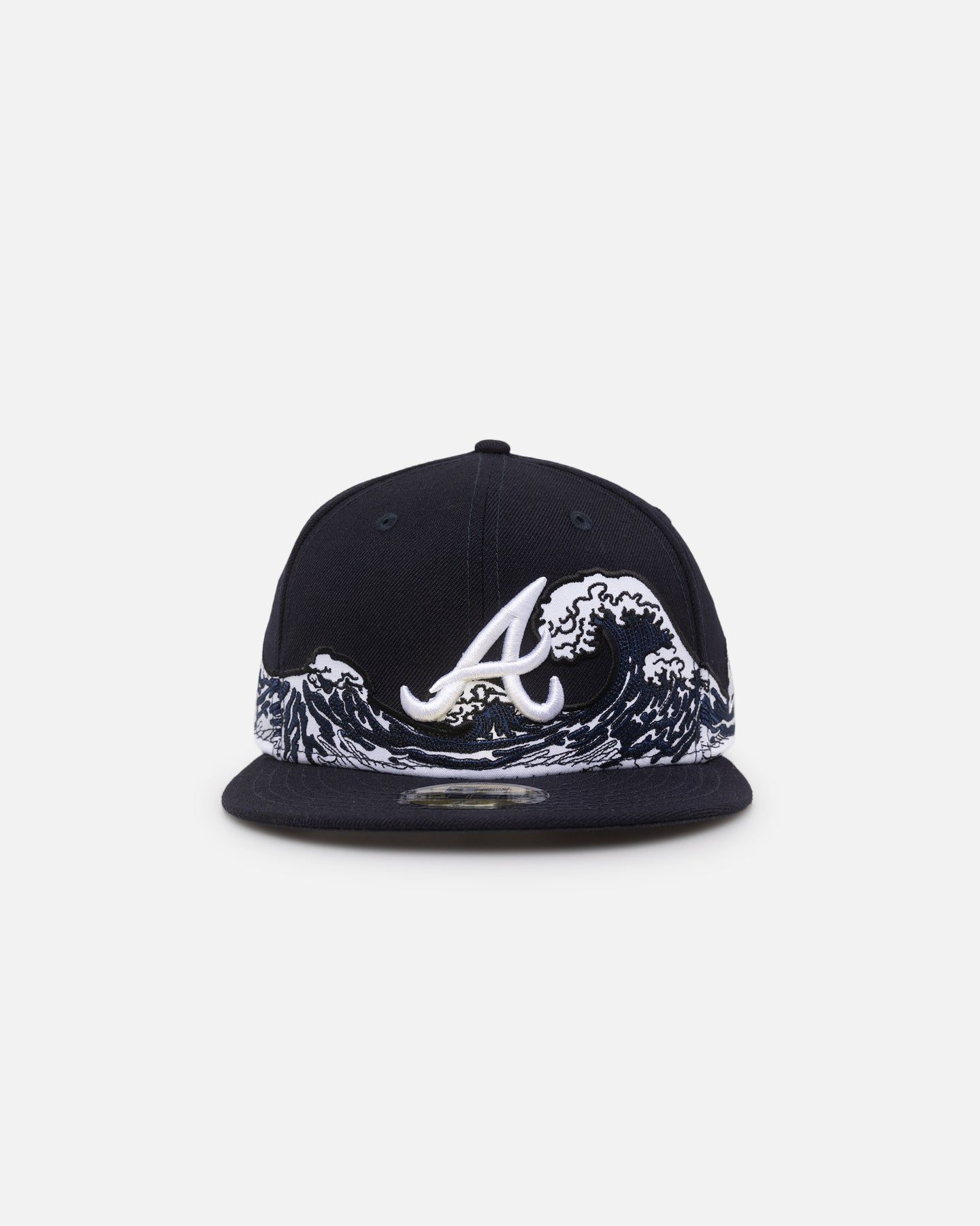 New Era Atlanta Braves "Wave" 59FIFTY Fitted Navy/White sold by Culture Kings