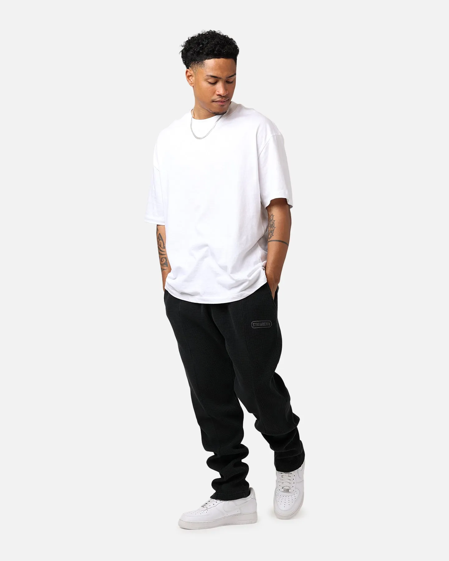Strawberry Pleated Thermal Sweatpants Vintage Black sold by Culture Kings product image thumbnail 2