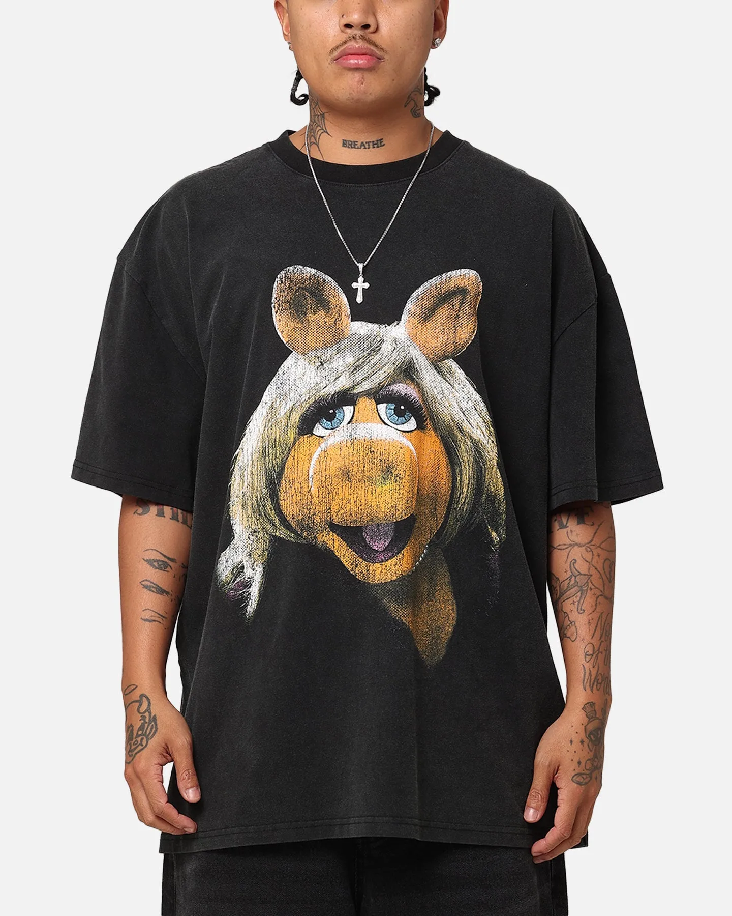 American Thrift Disney The Muppets Miss Piggy Heavy T-Shirt Vintage Black sold by Culture Kings