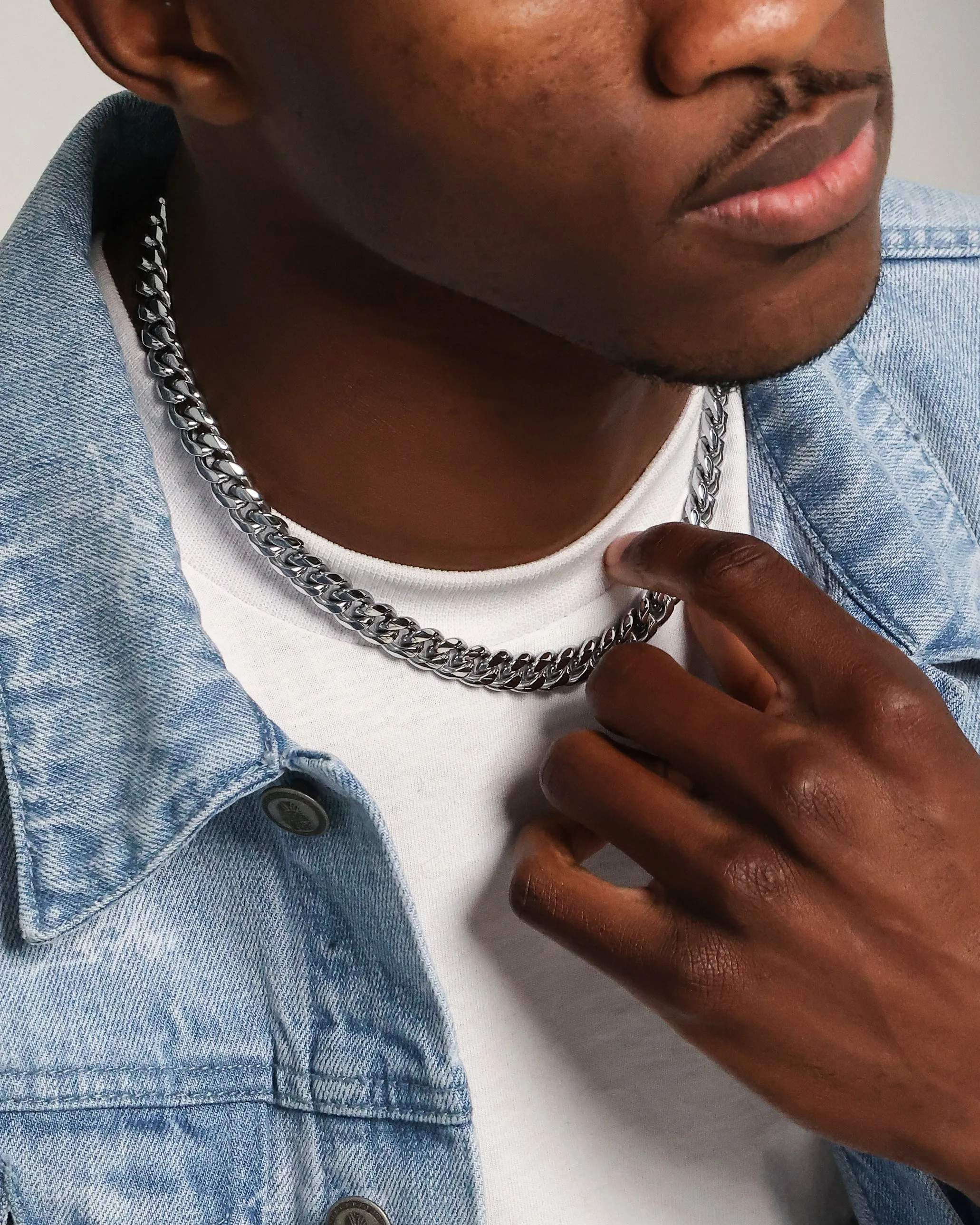 Saint Morta 10mm Cuban Chain White Gold sold by Culture Kings