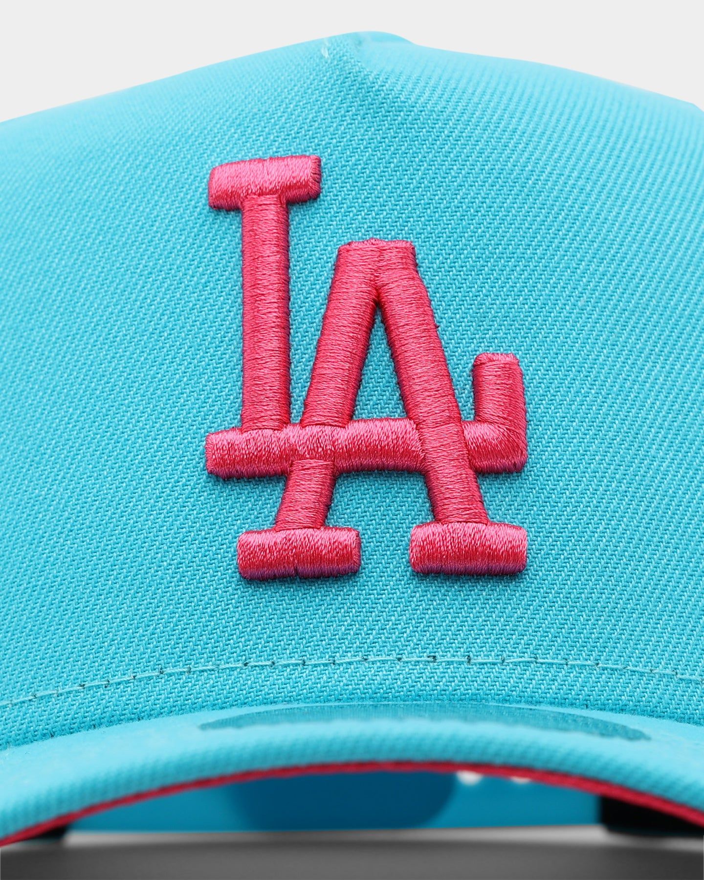 New Era Los Angeles Dodgers 'Neon Vice' 9FORTY A-Frame Snapback Neon Blue sold by Culture Kings product image thumbnail 5