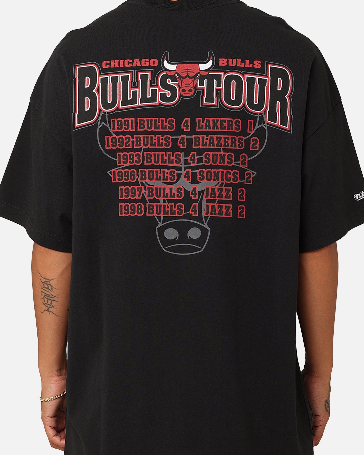 Mitchell & Ness Chicago Bulls 1998 Game 6 T-Shirt Faded Black sold by Culture Kings product image thumbnail 5
