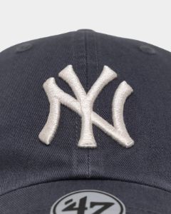 47 Brand Men's New York Yankees Clean Up Strapback Vintage Navy sold by Culture Kings