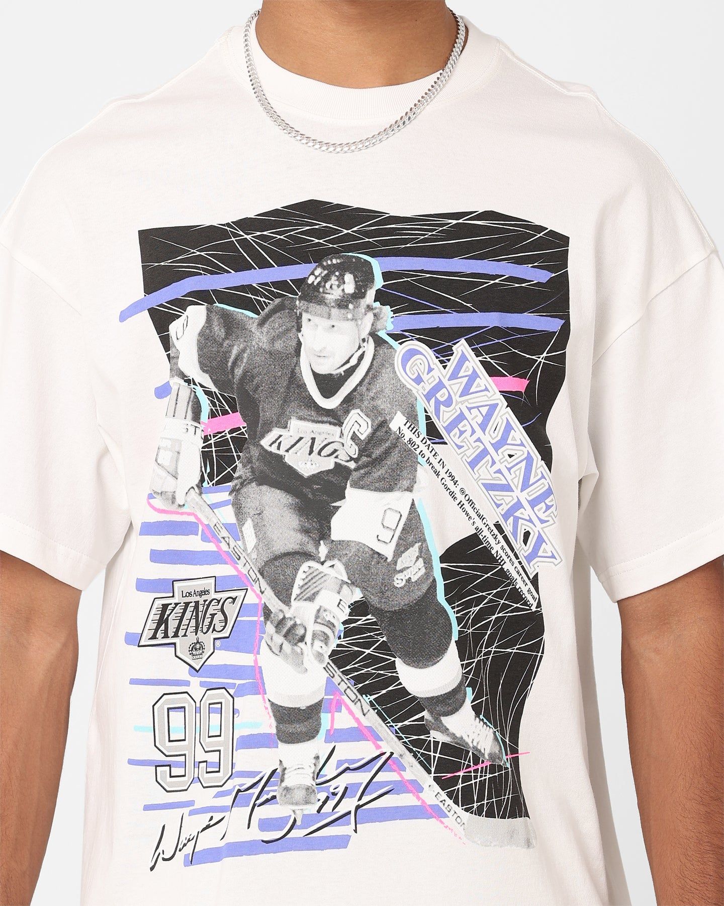 Mitchell & Ness Los Angeles Kings Wayne Gretzky Streaks T-Shirt Vintage White sold by Culture Kings product image thumbnail 3