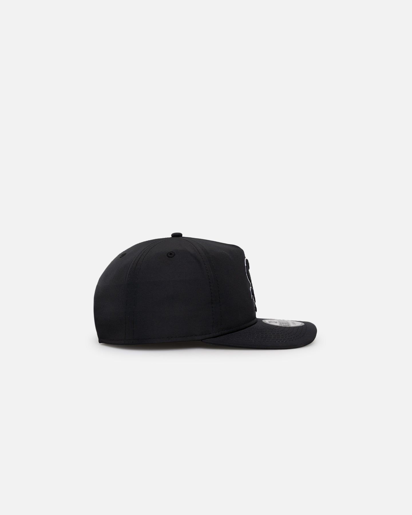 New Era Chicago White Sox Golfer Pre-Curved Snapback Black/OTC sold by Culture Kings product image thumbnail 3