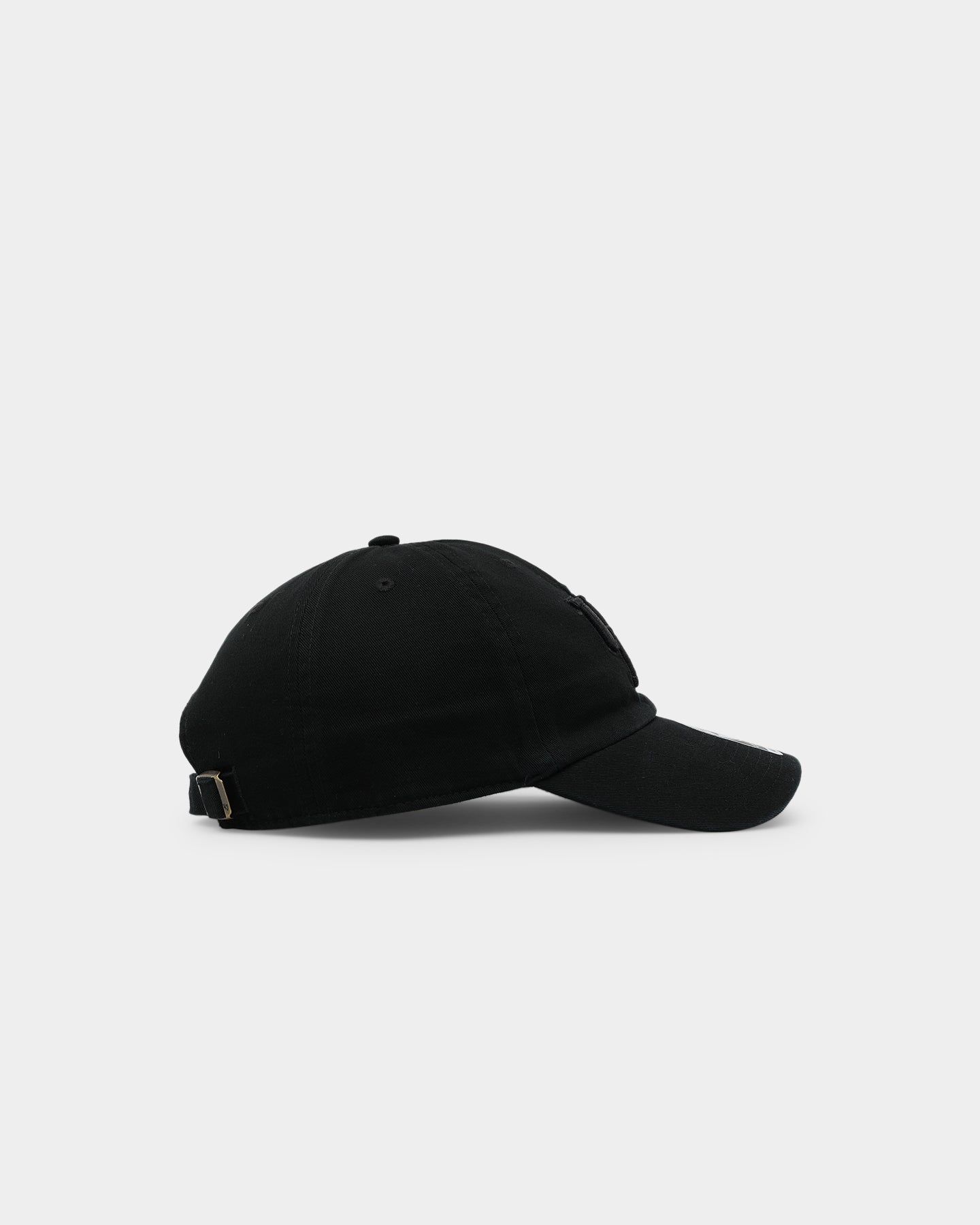 47 Brand Houston Cougars Clean Up Strapback Black sold by Culture Kings product image thumbnail 3