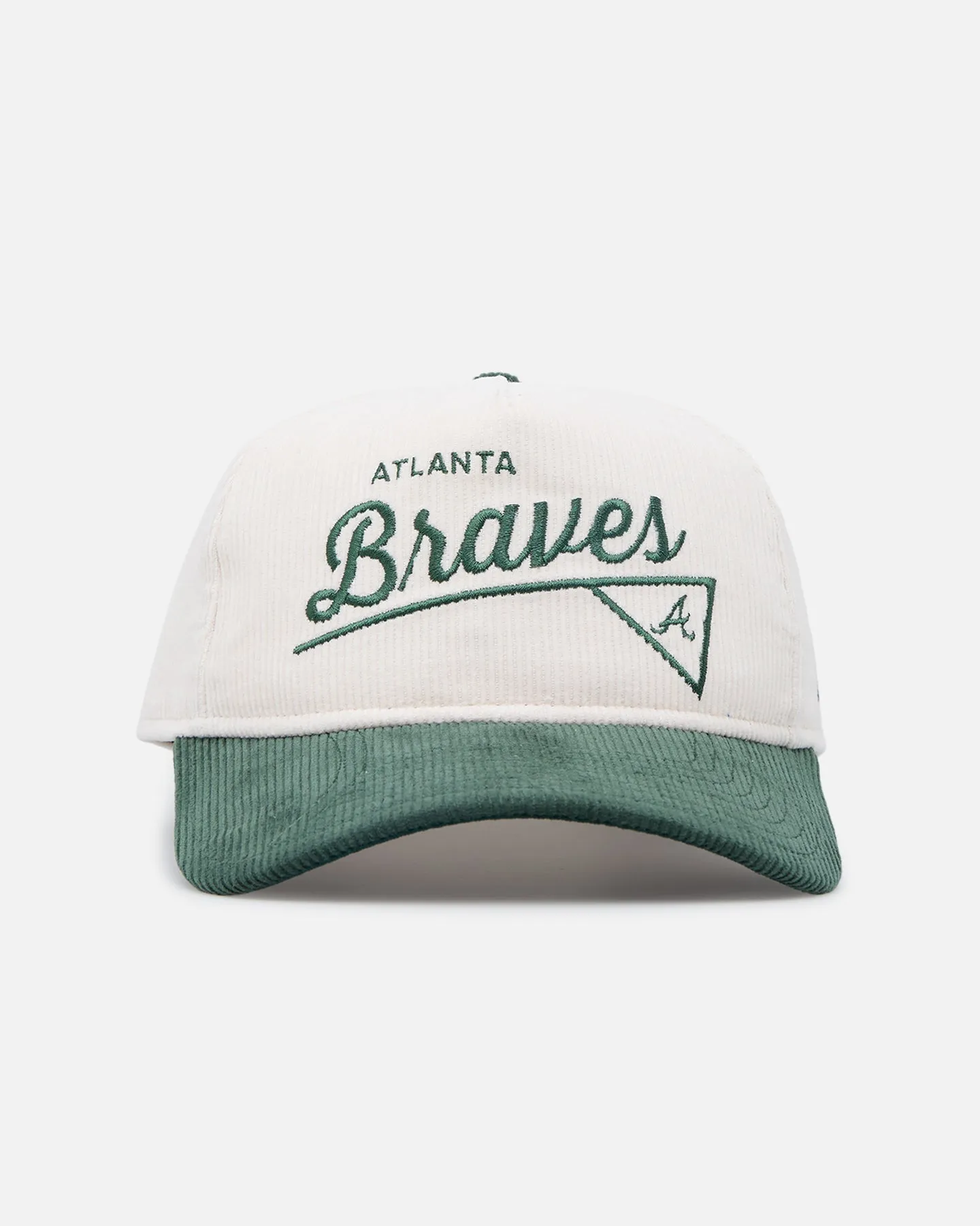New Era Atlanta Braves 'Heritage Golf' Pre-Curved Golfer Snapback Chrome White sold by Culture Kings