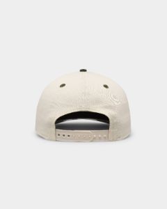 New Era St Louis Cardinals '2010's World Series Through The Decades' 2011 World Series Golfer Snapback Chrome White sold by Culture Kings