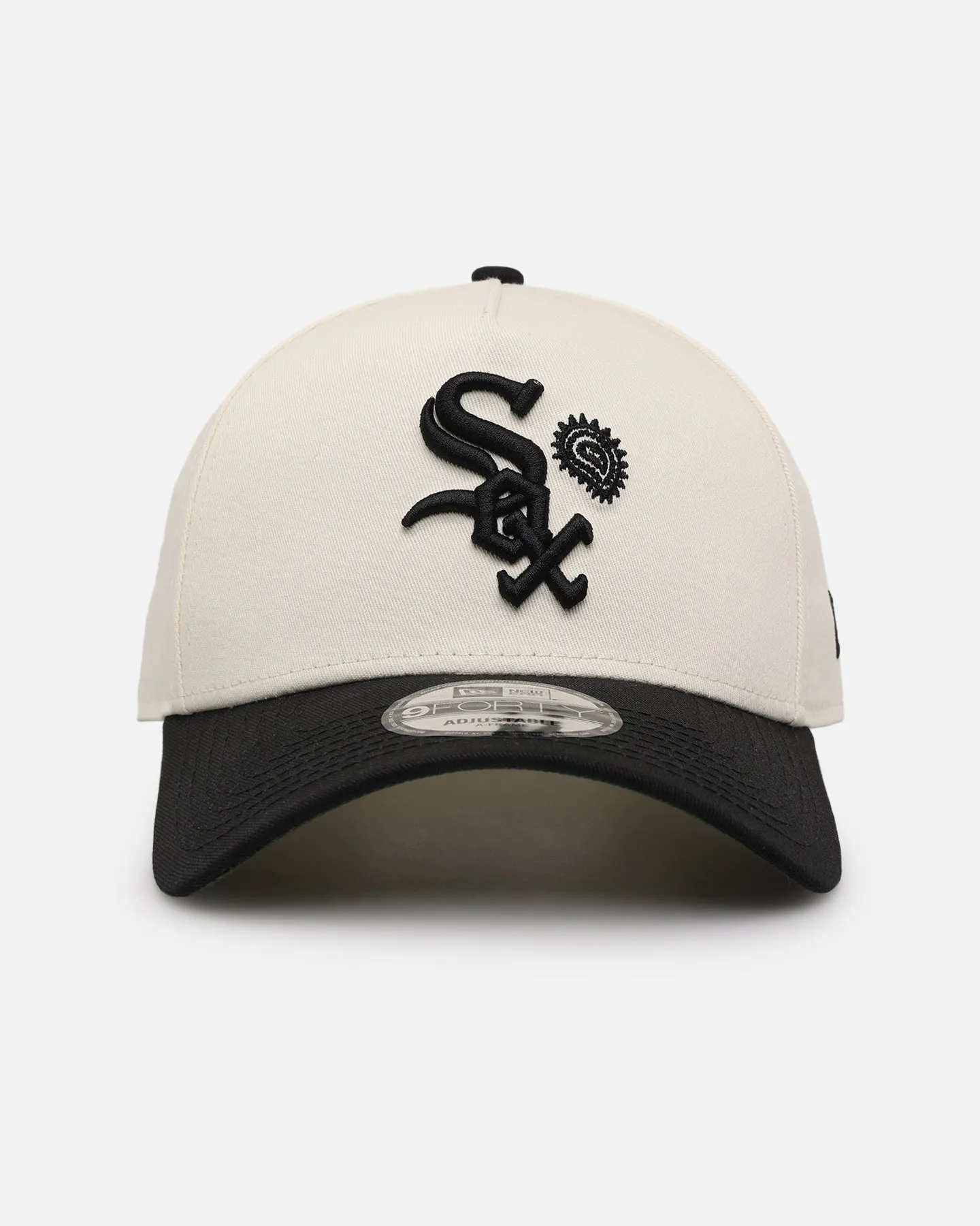 New Era Chicago White Sox 'Paisley Hit' 9FORTY A-Frame Snapback Chrome White/Black sold by Culture Kings