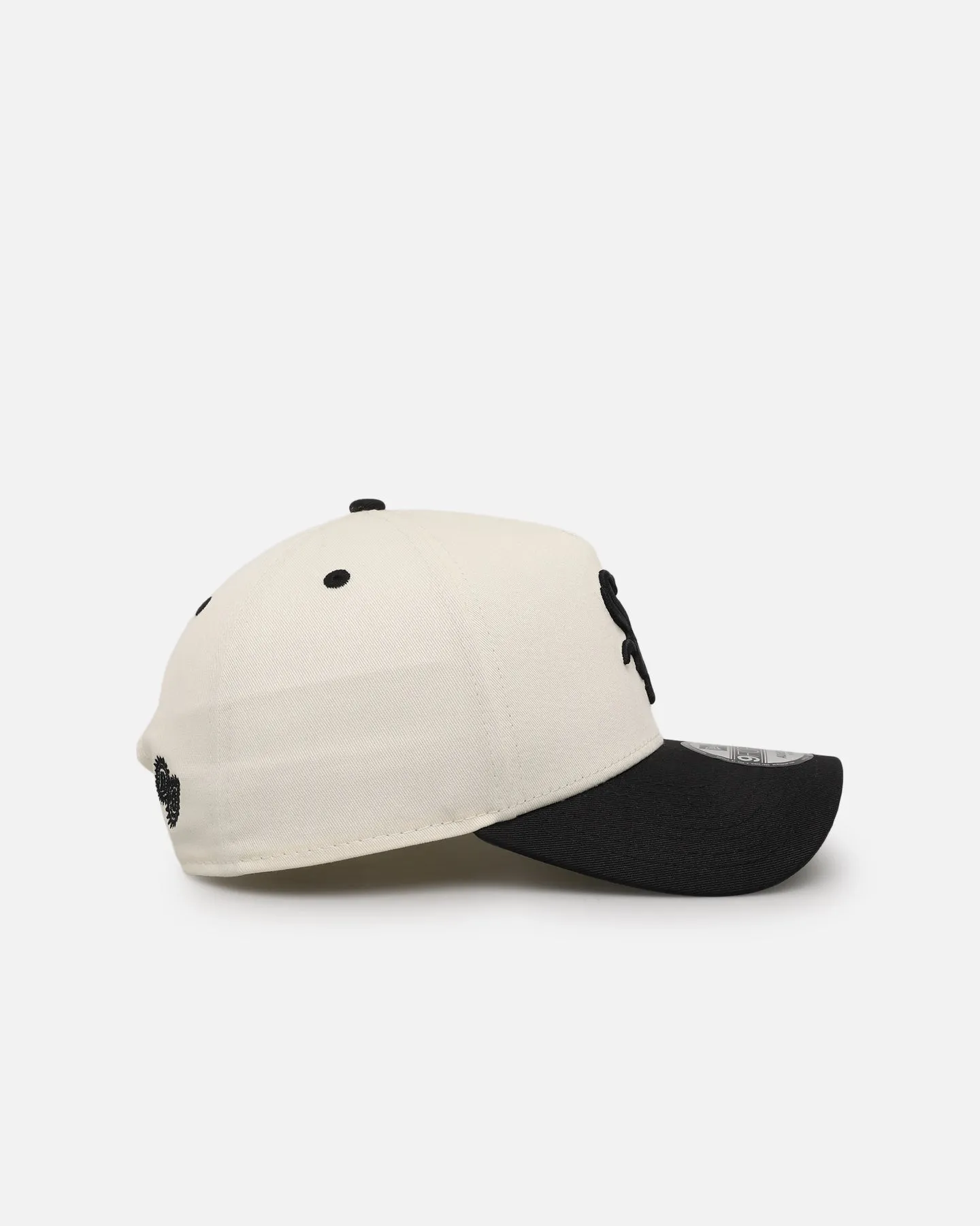 New Era Chicago White Sox 'Paisley Hit' 9FORTY A-Frame Snapback Chrome White/Black sold by Culture Kings product image thumbnail 3