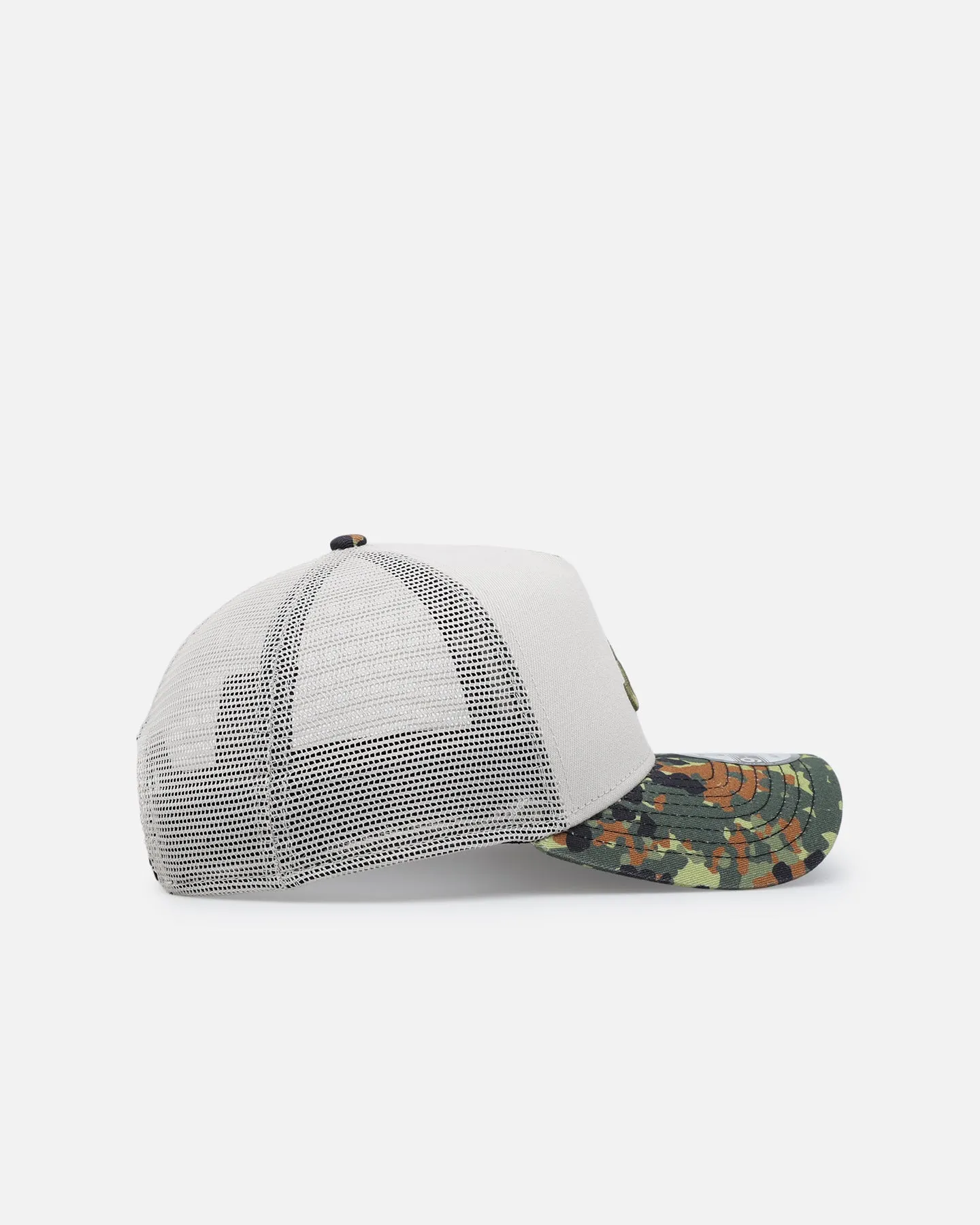 New Era Atlanta Braves "Camo Visor" 9FORTY A-Frame Trucker Snapback Stone/Olive sold by Culture Kings product image thumbnail 3