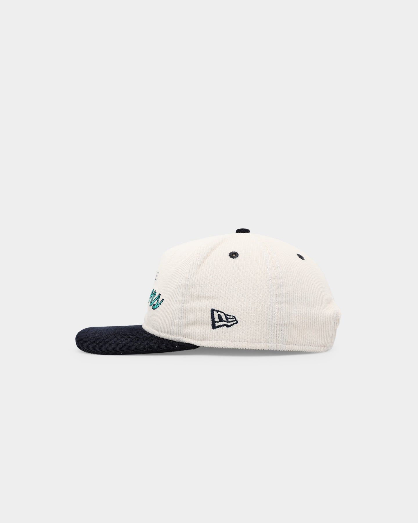 New Era Seattle Mariners 'Chrome Corduroy Throwback Script' Golfer Snapback Chrome White sold by Culture Kings product image thumbnail 4