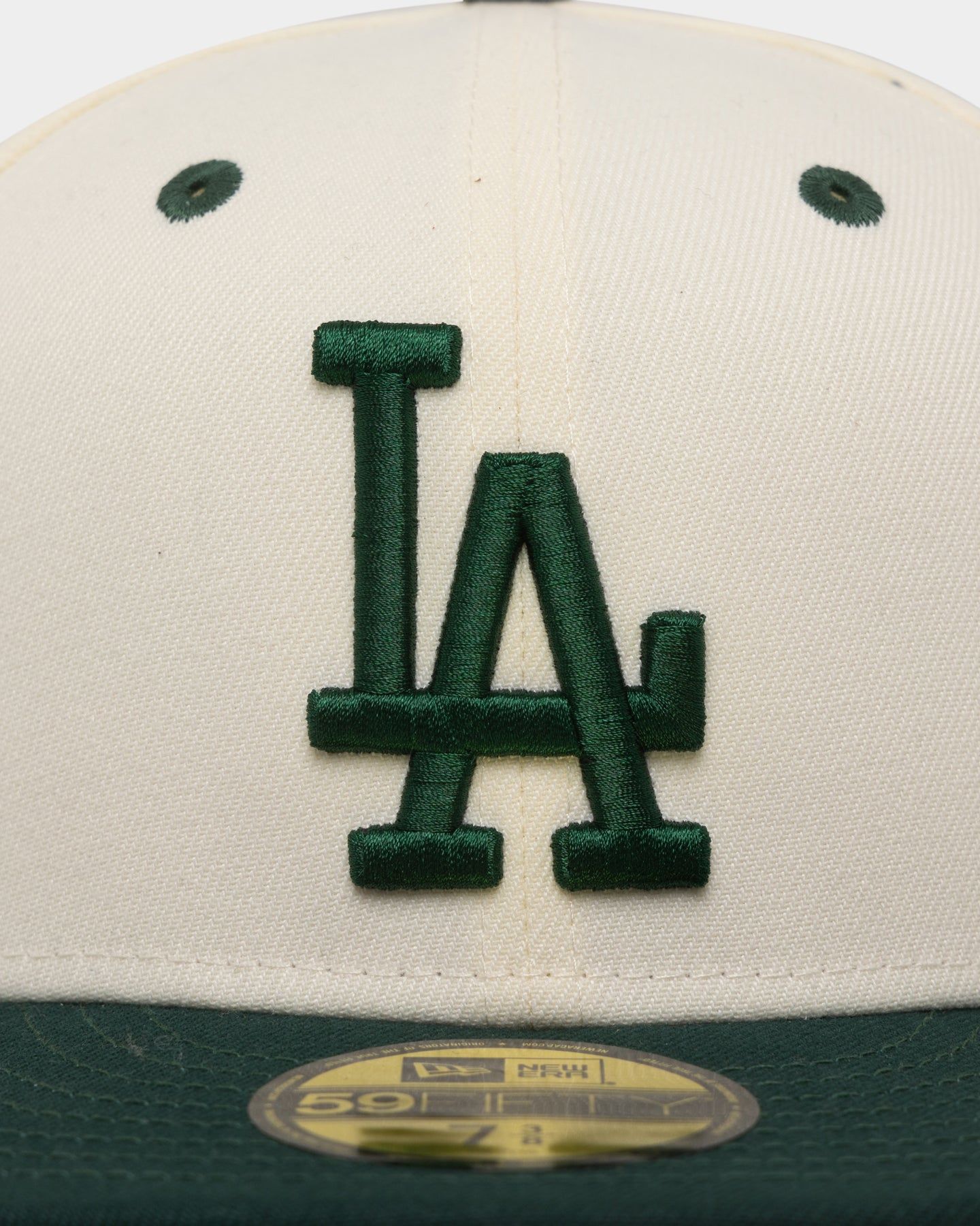 New Era Los Angeles Dodgers 'Rusty Chrome Green' 59FIFTY Fitted White sold by Culture Kings product image thumbnail 5