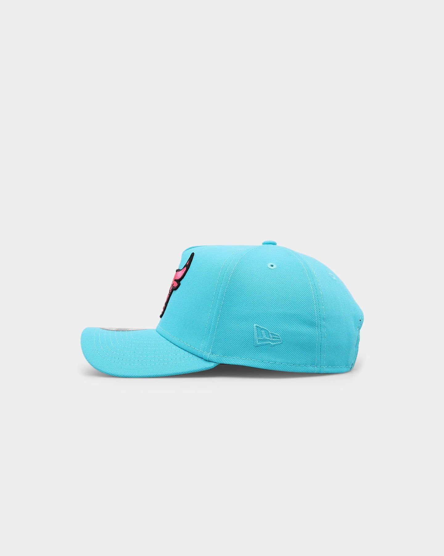 New Era Chicago Bull 'Neon Vice' 9FORTY A-Frame Snapback Neon Blue sold by Culture Kings product image thumbnail 4
