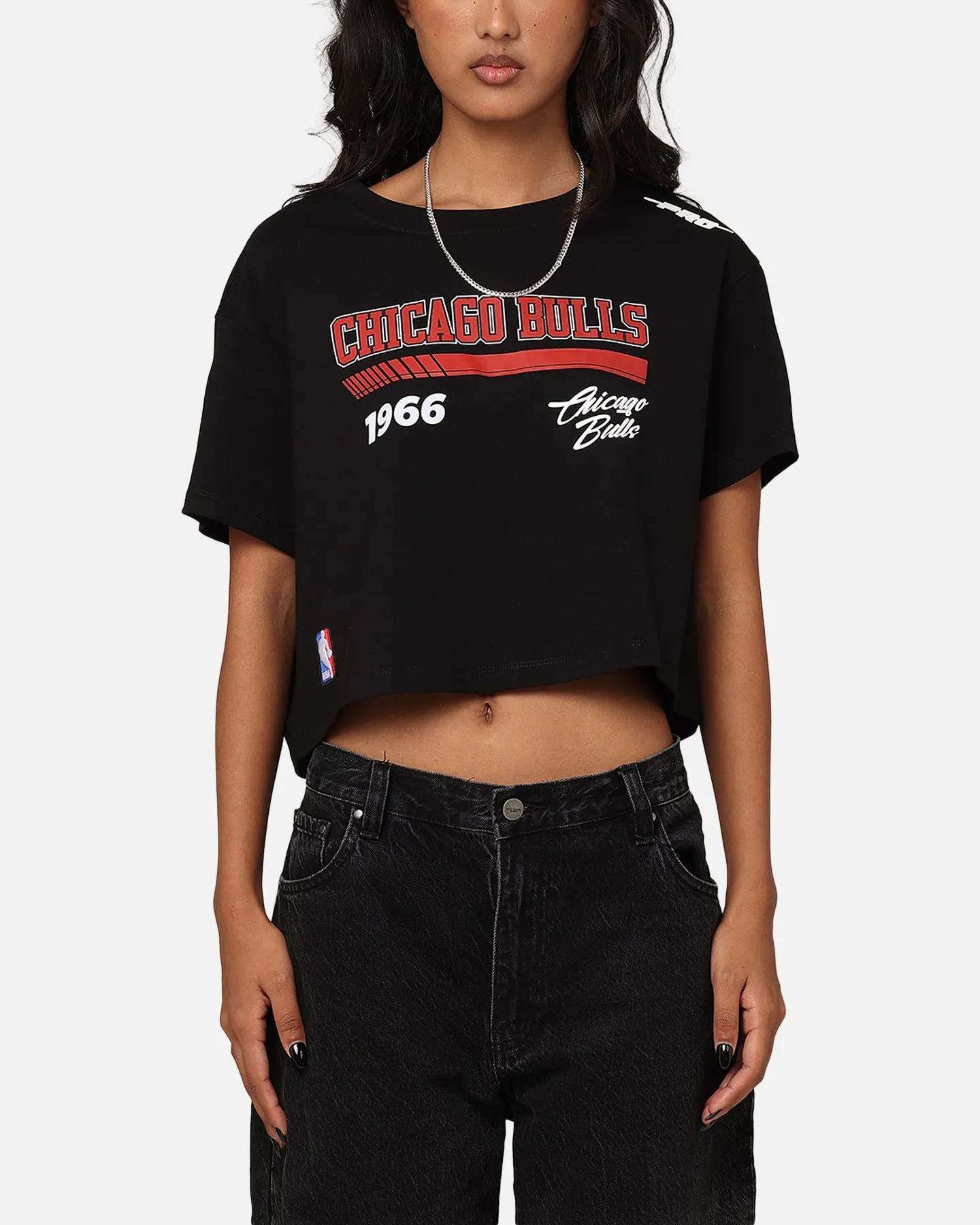 Pro Standard Women's Chicago Bulls Boxy Cropped T-Shirt Black sold by Culture Kings
