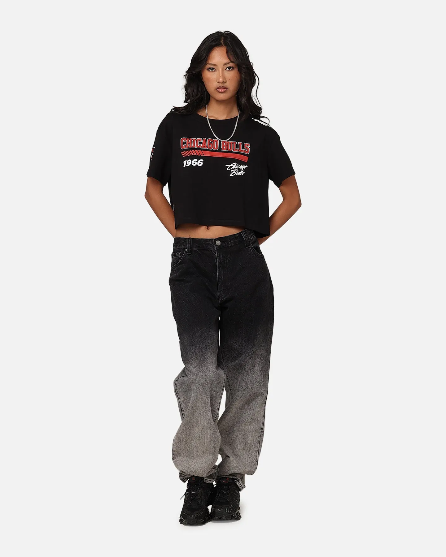 Pro Standard Women's Chicago Bulls Boxy Cropped T-Shirt Black sold by Culture Kings product image thumbnail 2