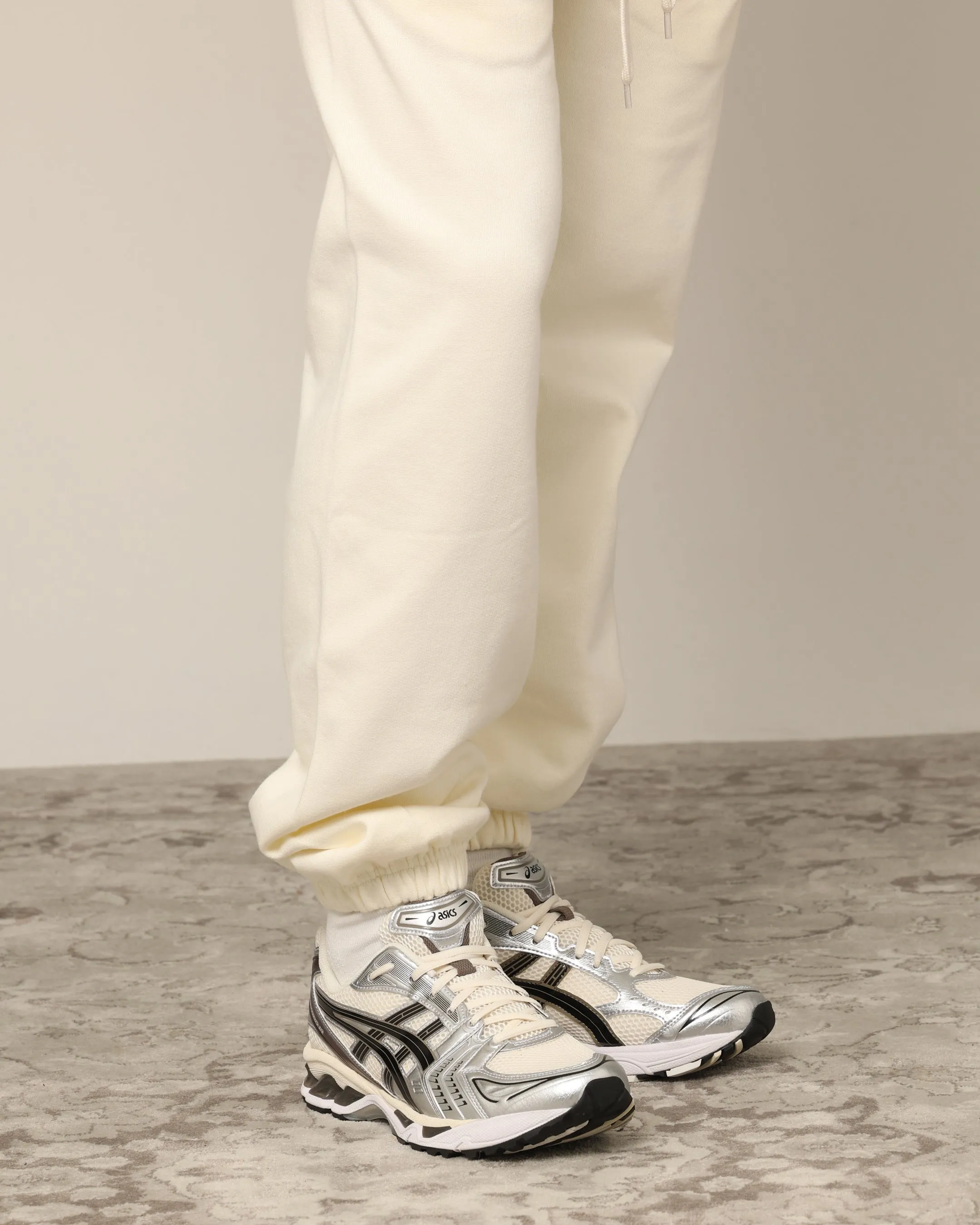 Carré Blanc Sweatpants Off White sold by Culture Kings product image thumbnail 3