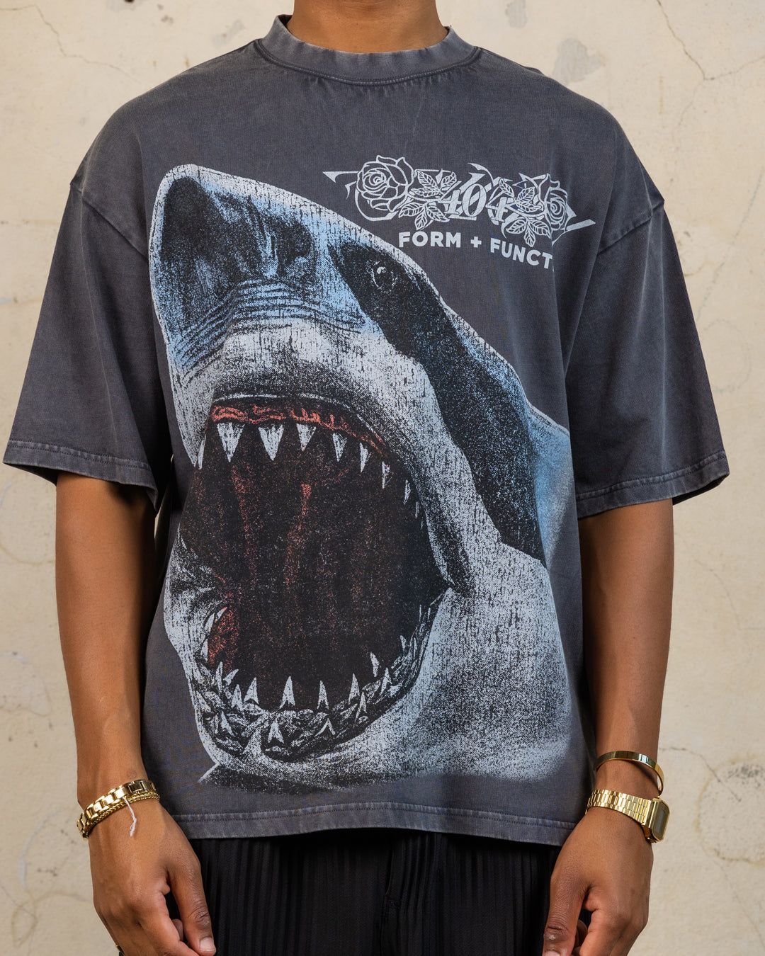 404 Riptide Vintage T-Shirt Charcoal sold by Culture Kings product image thumbnail 4