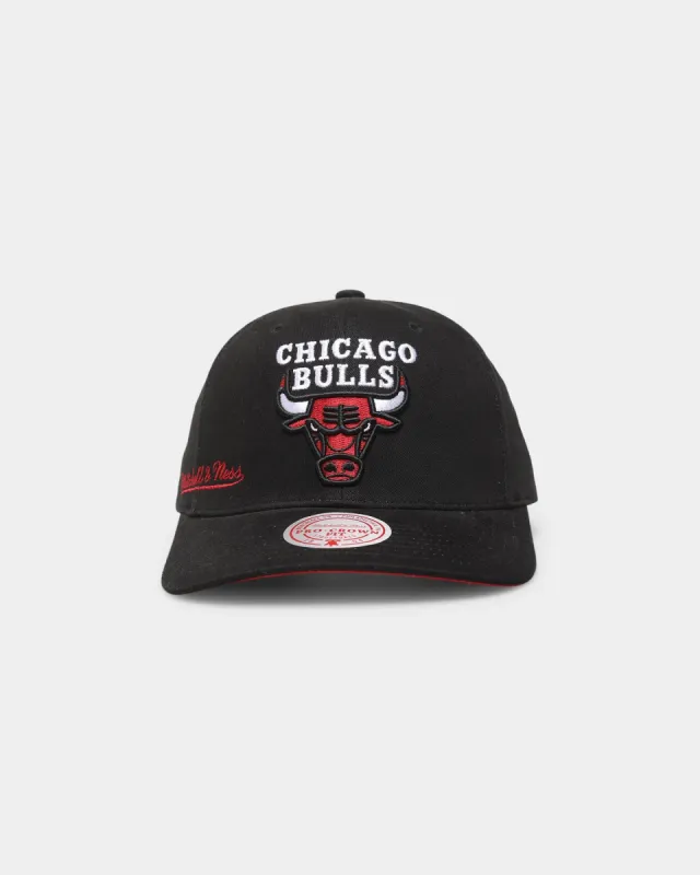 Mitchell & Ness Chicago Bulls 'City Love' Pro Crown Snapback Original Team Colours sold by Culture Kings