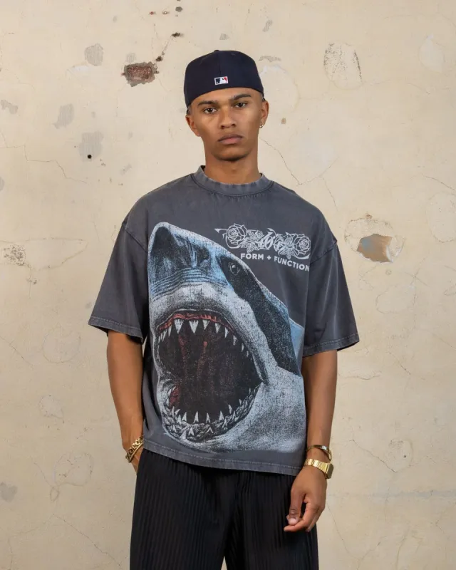404 Riptide Vintage T-Shirt Charcoal made by Culture Kings