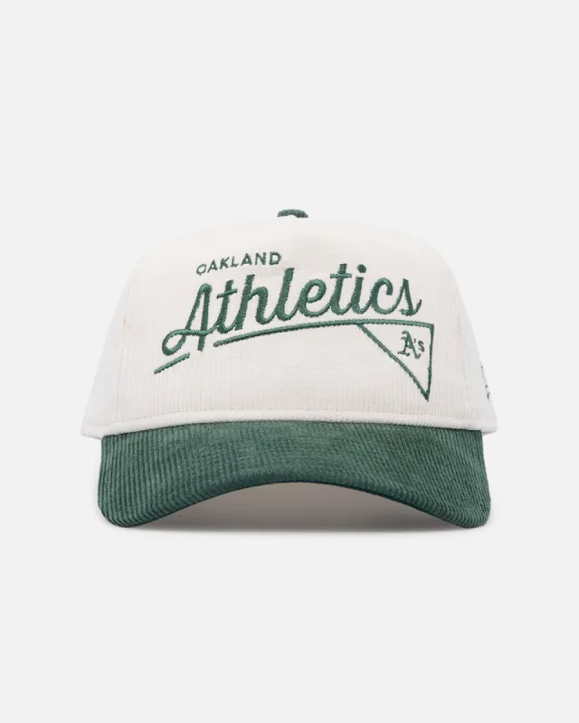 New Era Oakland Athletics'Heritage Golf' Pre-Curved Golfer Snapback Chrome White sold by Culture Kings