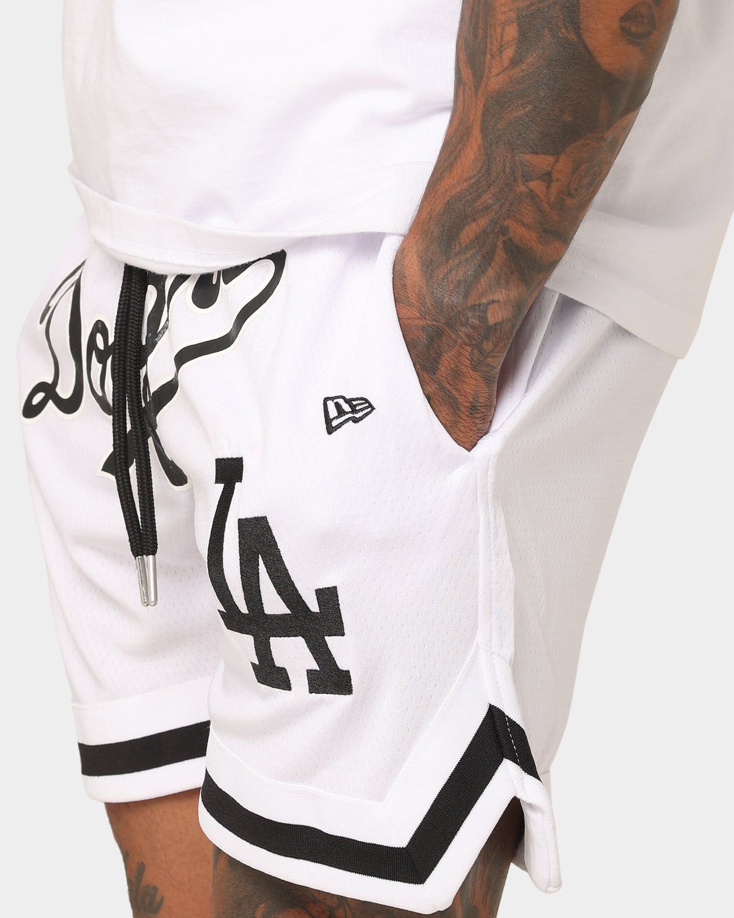 New Era Los Angeles Dodgers Mesh Shorts White sold by Culture Kings product image thumbnail 4