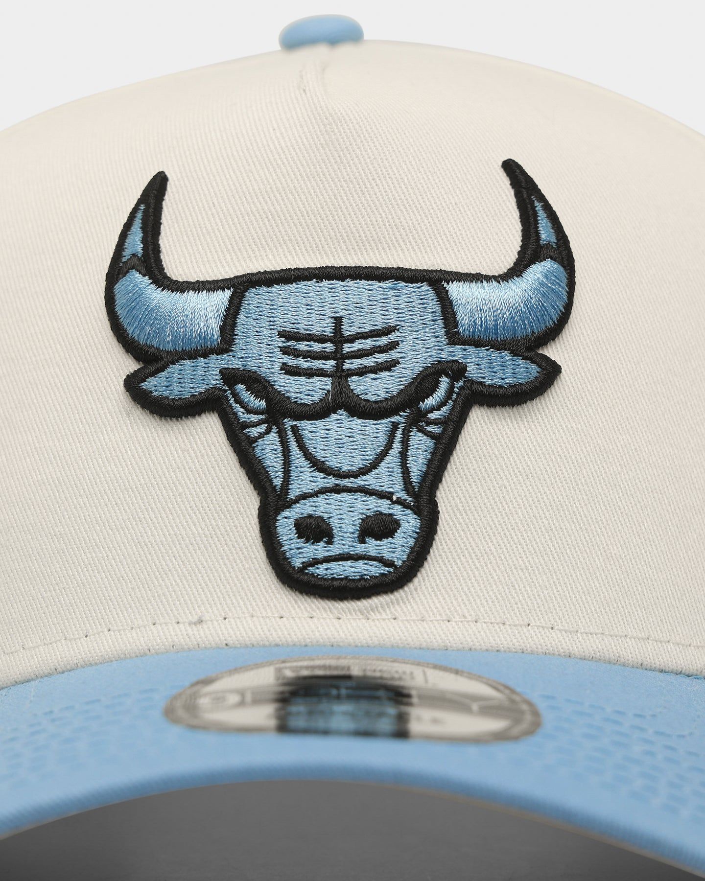 New Era Chicago Bulls 'Chrome University Blue' 9FORTY A-Frame Snapback Chrome White sold by Culture Kings product image thumbnail 5
